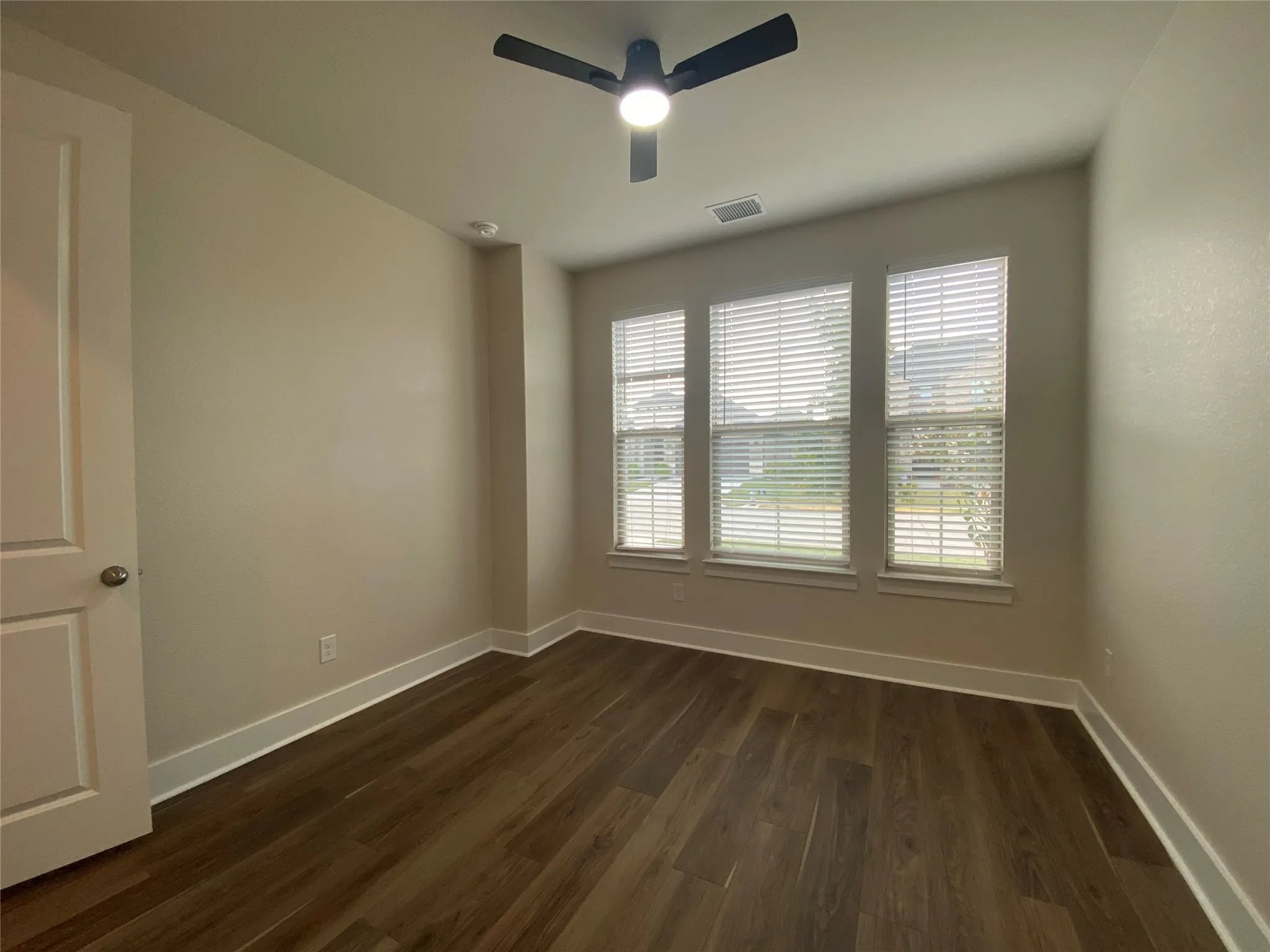 Single Family Residence For Sale in Rockwall County , 852 Reynolds Drive, Fate, Texas 75087, 4 Bedroom, 3 Bathroom, 2 Garage spaces, 2,181 Sqft, built in 2023, mls#21388784, Real Estate Agent in Fate, Homes For Sale in Rockwall county, Homes For Sale in Fate, Realtor in Fate Texas, Real Estate Brokerage Independent Realty Texas, Luminita Cordes Realtor