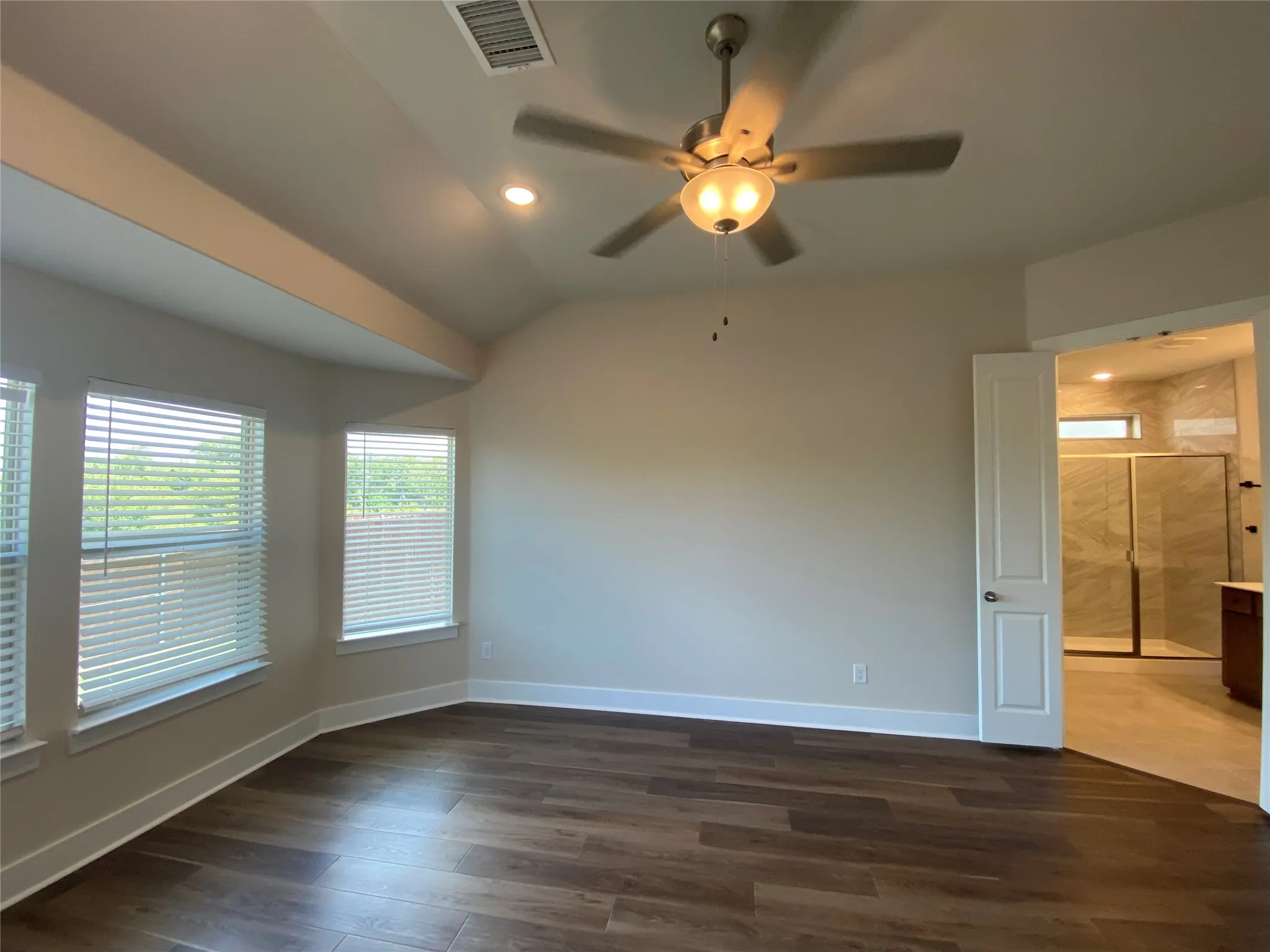 Single Family Residence For Sale in Rockwall County , 852 Reynolds Drive, Fate, Texas 75087, 4 Bedroom, 3 Bathroom, 2 Garage spaces, 2,181 Sqft, built in 2023, mls#21388784, Real Estate Agent in Fate, Homes For Sale in Rockwall county, Homes For Sale in Fate, Realtor in Fate Texas, Real Estate Brokerage Independent Realty Texas, Luminita Cordes Realtor
