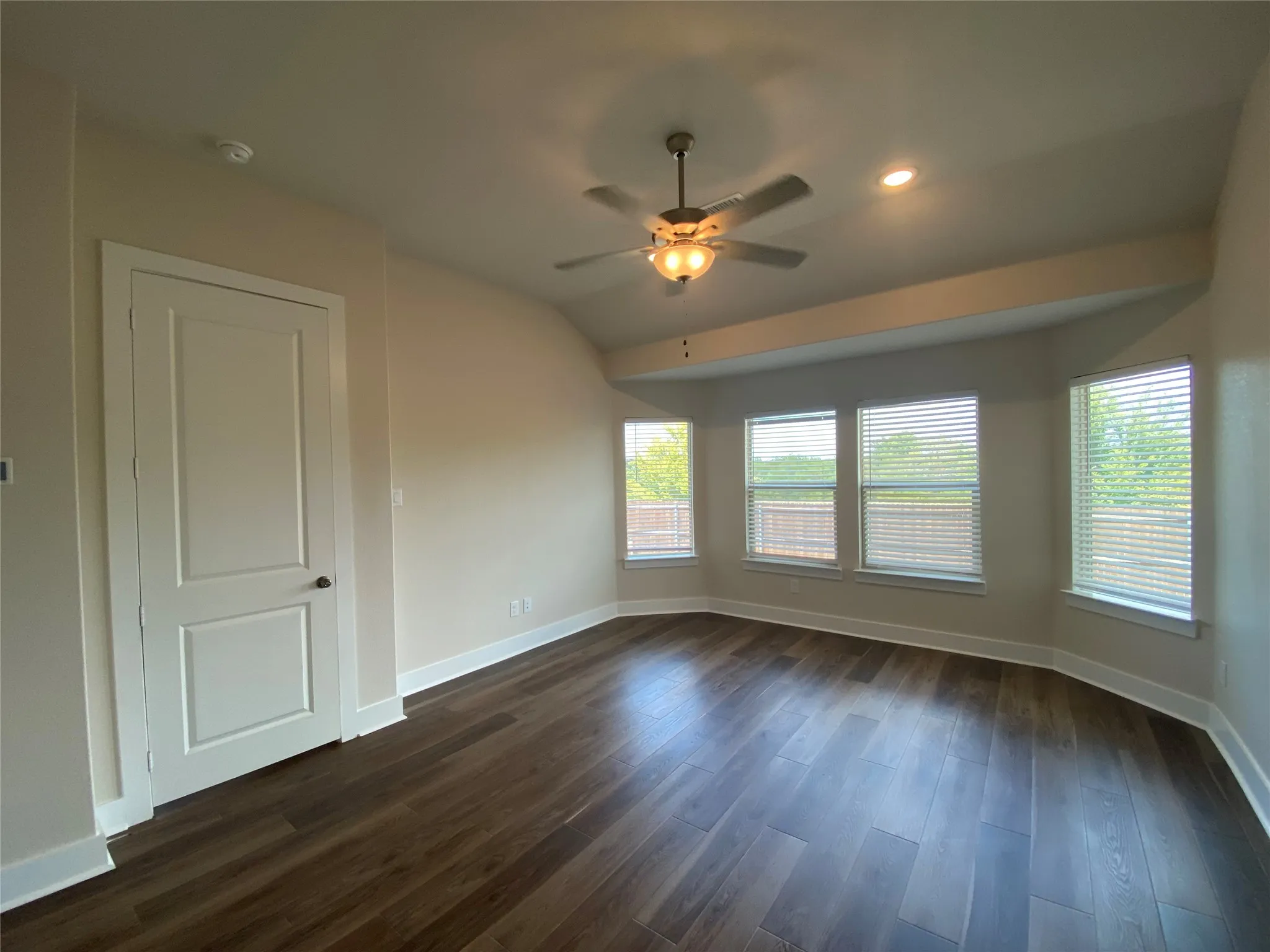 Single Family Residence For Sale in Rockwall County , 852 Reynolds Drive, Fate, Texas 75087, 4 Bedroom, 3 Bathroom, 2 Garage spaces, 2,181 Sqft, built in 2023, mls#21388784, Real Estate Agent in Fate, Homes For Sale in Rockwall county, Homes For Sale in Fate, Realtor in Fate Texas, Real Estate Brokerage Independent Realty Texas, Luminita Cordes Realtor