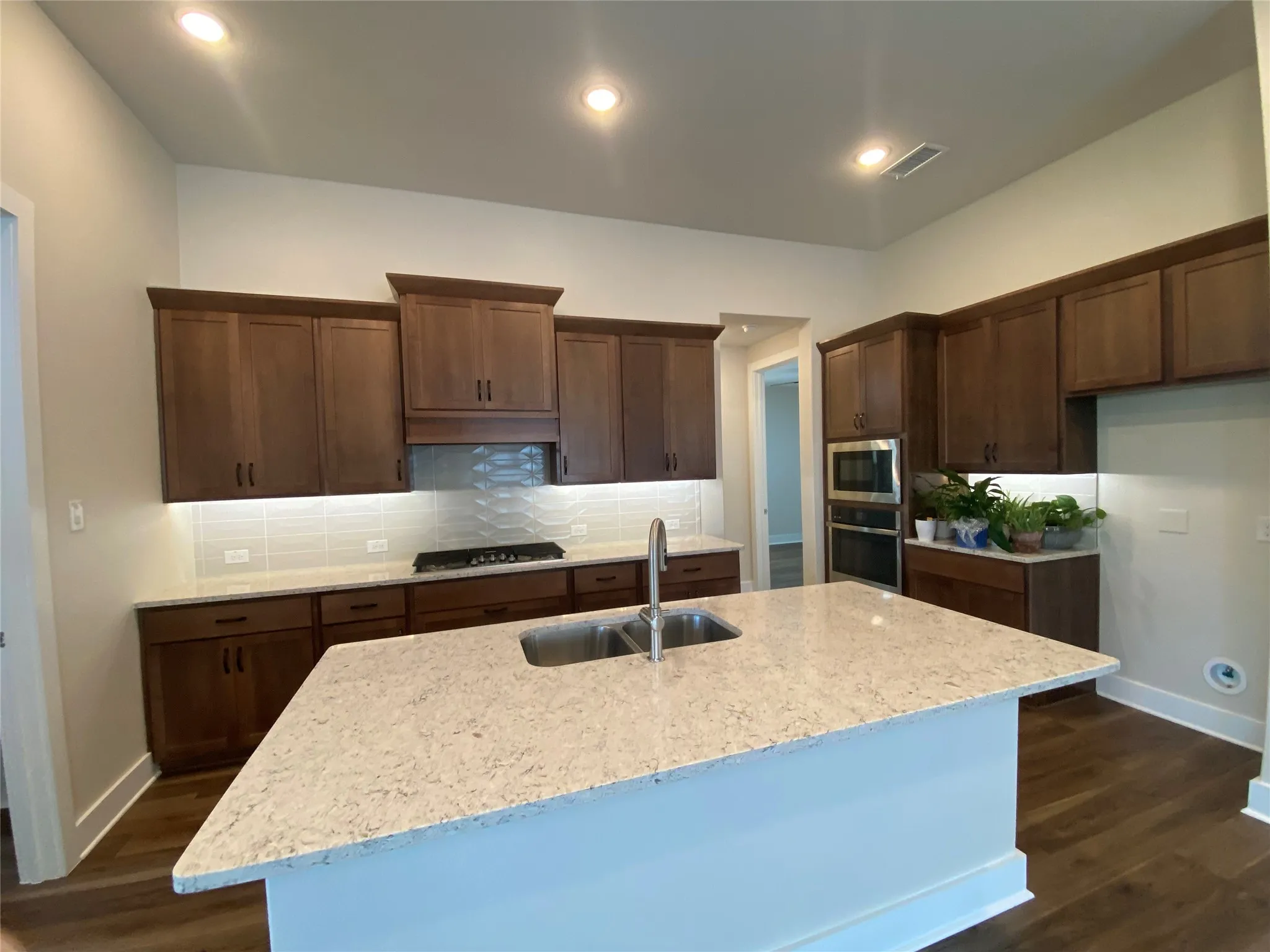 Single Family Residence For Sale in Rockwall County , 852 Reynolds Drive, Fate, Texas 75087, 4 Bedroom, 3 Bathroom, 2 Garage spaces, 2,181 Sqft, built in 2023, mls#21388784, Real Estate Agent in Fate, Homes For Sale in Rockwall county, Homes For Sale in Fate, Realtor in Fate Texas, Real Estate Brokerage Independent Realty Texas, Luminita Cordes Realtor