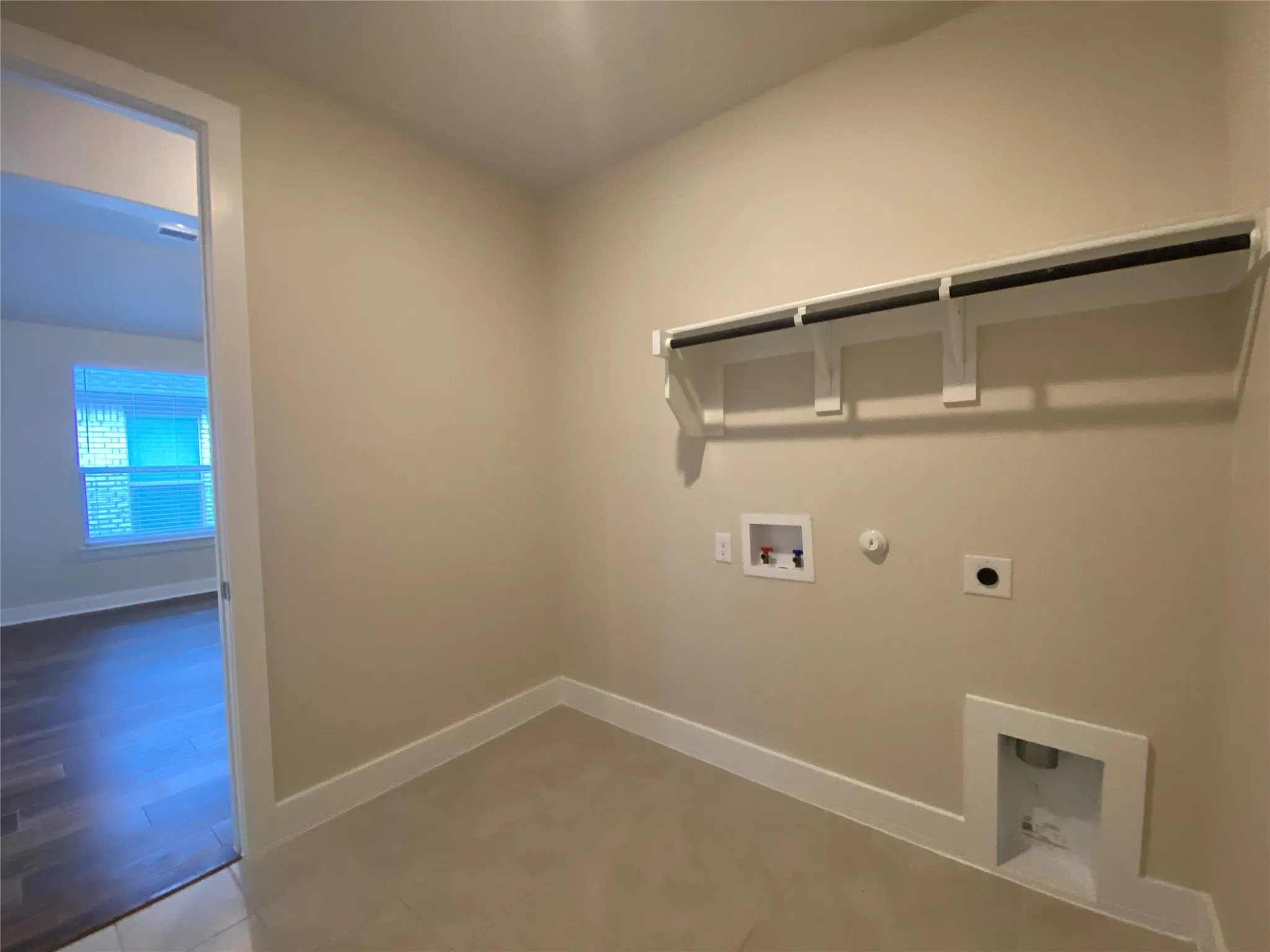 Single Family Residence For Sale in Rockwall County , 852 Reynolds Drive, Fate, Texas 75087, 4 Bedroom, 3 Bathroom, 2 Garage spaces, 2,181 Sqft, built in 2023, mls#21388784, Real Estate Agent in Fate, Homes For Sale in Rockwall county, Homes For Sale in Fate, Realtor in Fate Texas, Real Estate Brokerage Independent Realty Texas, Luminita Cordes Realtor