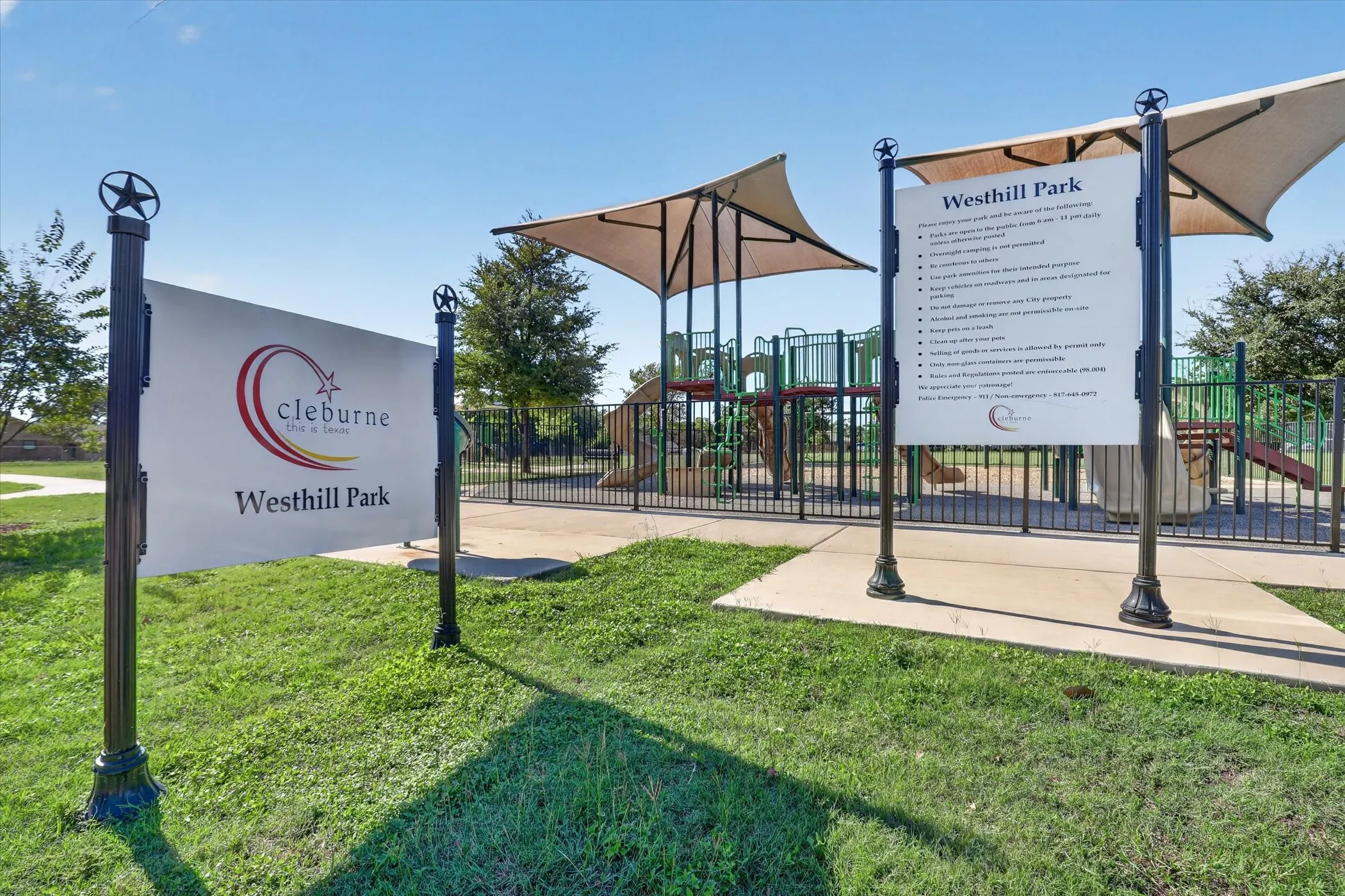 Single Family Residence For Sale in Johnson County , 1204 Loma Alta Place, Cleburne, Texas 76033, 5 Bedroom, 4 Bathroom, 2 Garage spaces, 3,118 Sqft, built in 1958, mls#21383640, Real Estate Agent in Cleburne, Homes For Sale in Johnson county, Homes For Sale in Cleburne, Realtor in Cleburne Texas, Real Estate Brokerage Independent Realty Texas, Luminita Cordes Realtor