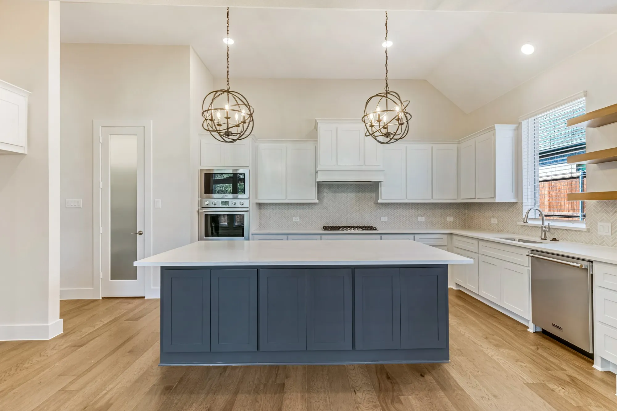 Single Family Residence For Sale in Tarrant County , 10129 La Frontera Drive, Fort Worth, Texas 76179, 4 Bedroom, 4 Bathroom, 2 Garage spaces, 2,613 Sqft, built in 2024, mls#21387080, Real Estate Agent in Fort Worth, Homes For Sale in Tarrant county, Homes For Sale in Fort Worth, Realtor in Fort Worth Texas, Real Estate Brokerage Independent Realty Texas, Luminita Cordes Realtor