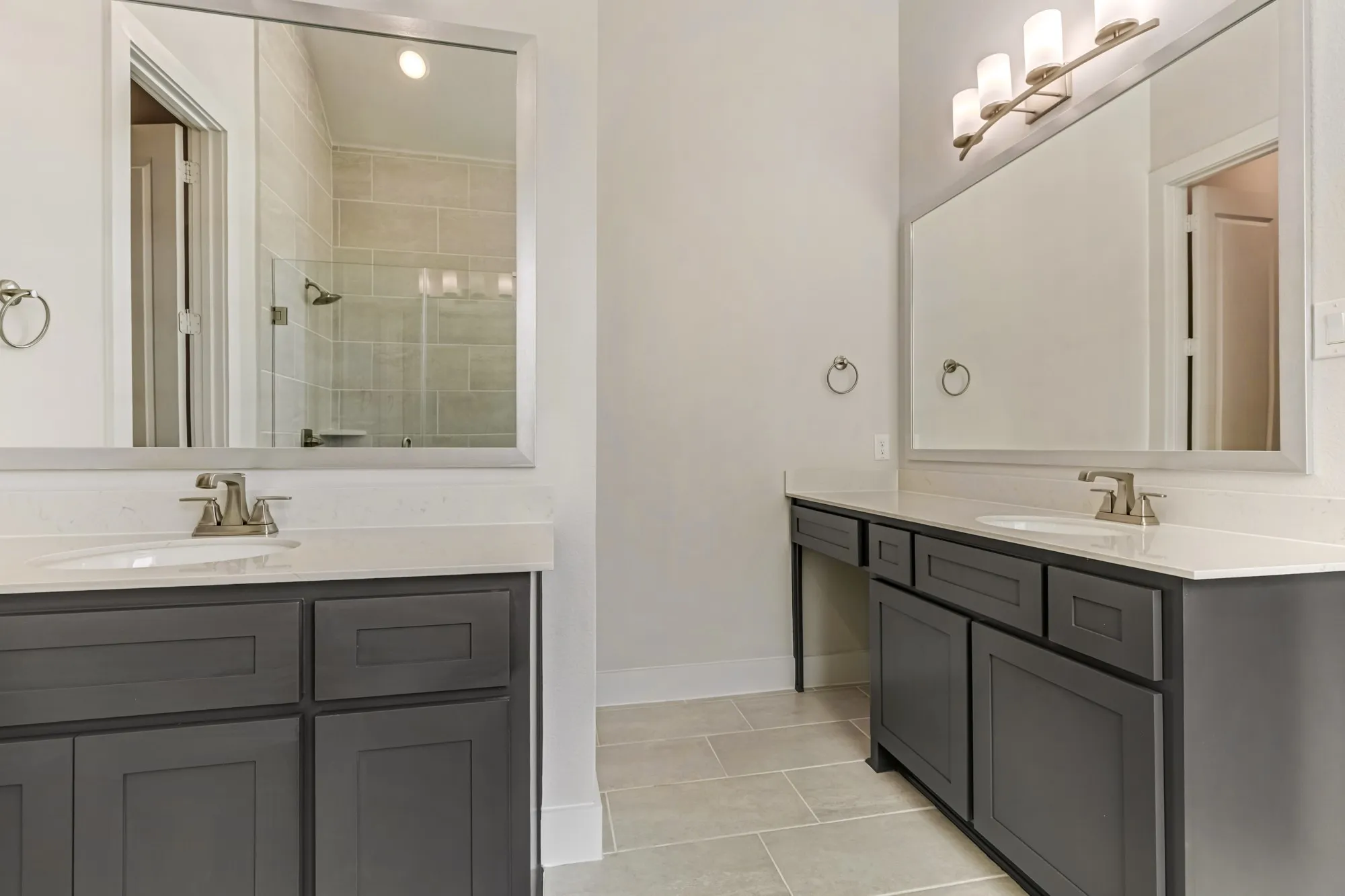 Single Family Residence For Sale in Tarrant County , 10129 La Frontera Drive, Fort Worth, Texas 76179, 4 Bedroom, 4 Bathroom, 2 Garage spaces, 2,613 Sqft, built in 2024, mls#21387080, Real Estate Agent in Fort Worth, Homes For Sale in Tarrant county, Homes For Sale in Fort Worth, Realtor in Fort Worth Texas, Real Estate Brokerage Independent Realty Texas, Luminita Cordes Realtor