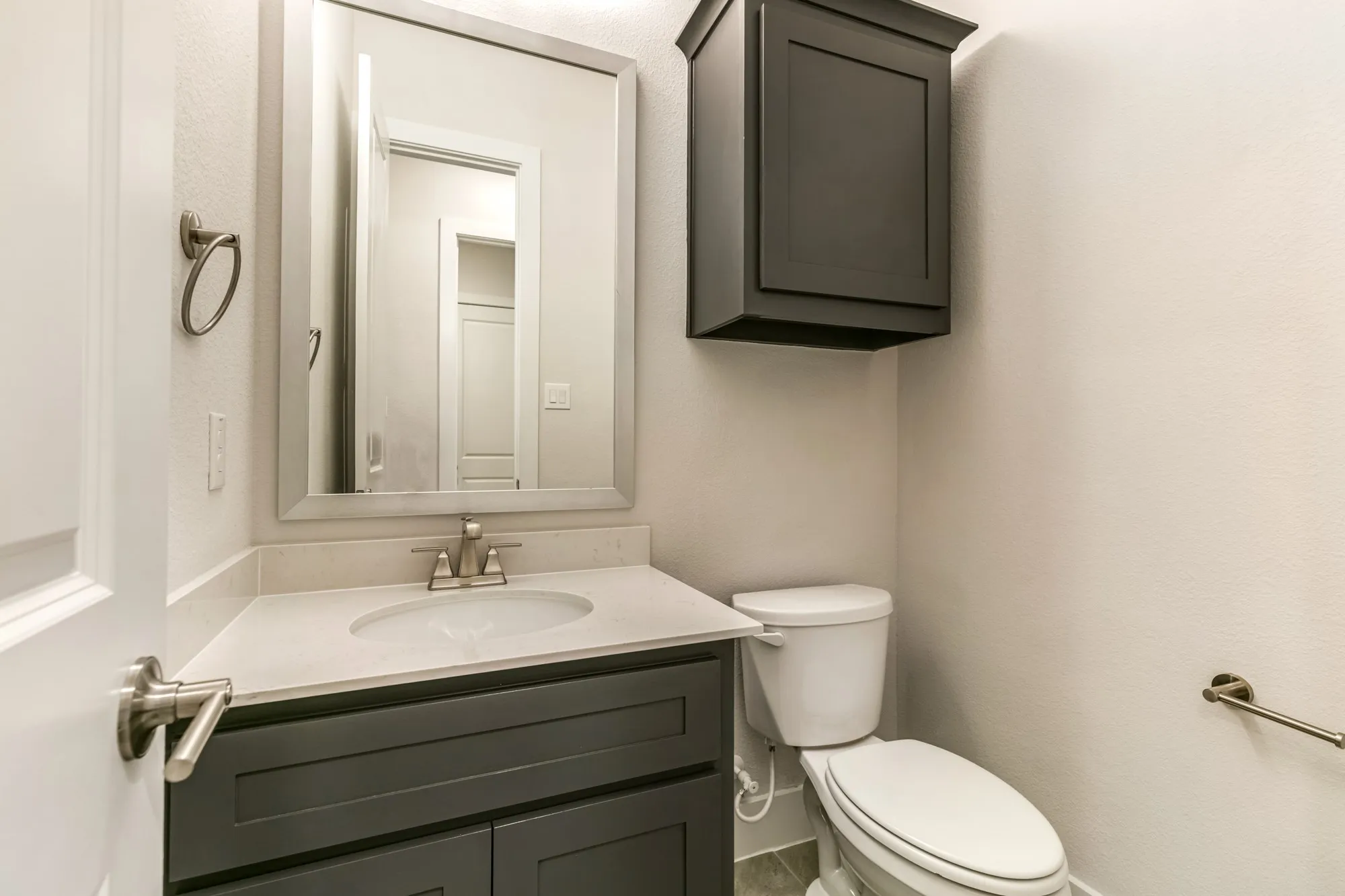 1/2 bath