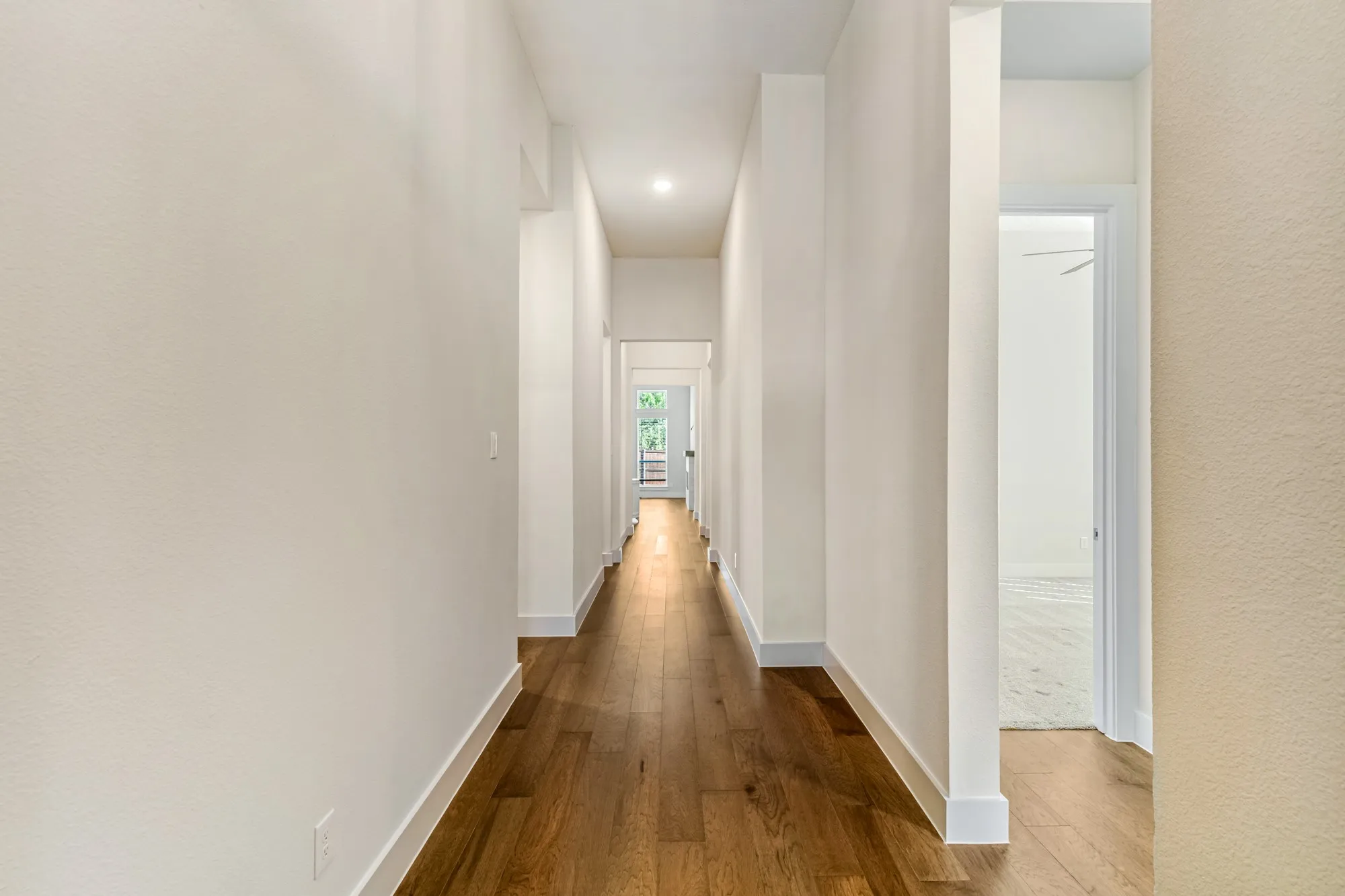 Single Family Residence For Sale in Tarrant County , 10129 La Frontera Drive, Fort Worth, Texas 76179, 4 Bedroom, 4 Bathroom, 2 Garage spaces, 2,613 Sqft, built in 2024, mls#21387080, Real Estate Agent in Fort Worth, Homes For Sale in Tarrant county, Homes For Sale in Fort Worth, Realtor in Fort Worth Texas, Real Estate Brokerage Independent Realty Texas, Luminita Cordes Realtor