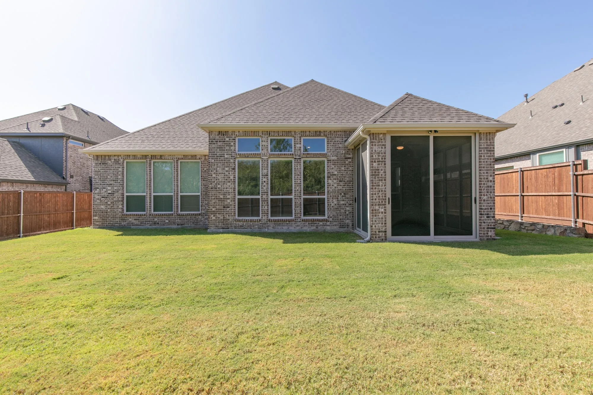 Single Family Residence For Sale in Tarrant County , 10129 La Frontera Drive, Fort Worth, Texas 76179, 4 Bedroom, 4 Bathroom, 2 Garage spaces, 2,613 Sqft, built in 2024, mls#21387080, Real Estate Agent in Fort Worth, Homes For Sale in Tarrant county, Homes For Sale in Fort Worth, Realtor in Fort Worth Texas, Real Estate Brokerage Independent Realty Texas, Luminita Cordes Realtor