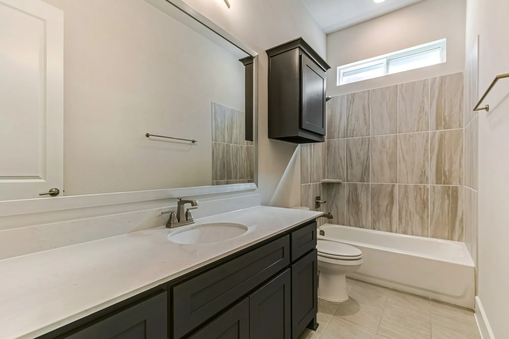 Single Family Residence For Sale in Tarrant County , 10129 La Frontera Drive, Fort Worth, Texas 76179, 4 Bedroom, 4 Bathroom, 2 Garage spaces, 2,613 Sqft, built in 2024, mls#21387080, Real Estate Agent in Fort Worth, Homes For Sale in Tarrant county, Homes For Sale in Fort Worth, Realtor in Fort Worth Texas, Real Estate Brokerage Independent Realty Texas, Luminita Cordes Realtor
