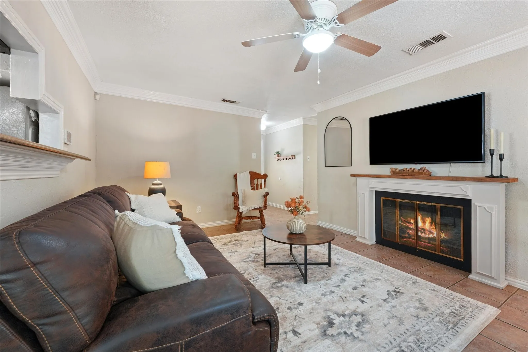 Single Family Residence For Sale in Dallas County , 9308 Sandyhook Circle, Dallas, Texas 75227, 4 Bedroom, 2 Bathroom, 2 Garage spaces, 1,252 Sqft, built in 1971, mls#21388707, Real Estate Agent in Dallas, Homes For Sale in Dallas county, Homes For Sale in Dallas, Realtor in Dallas Texas, Real Estate Brokerage Independent Realty Texas, Luminita Cordes Realtor