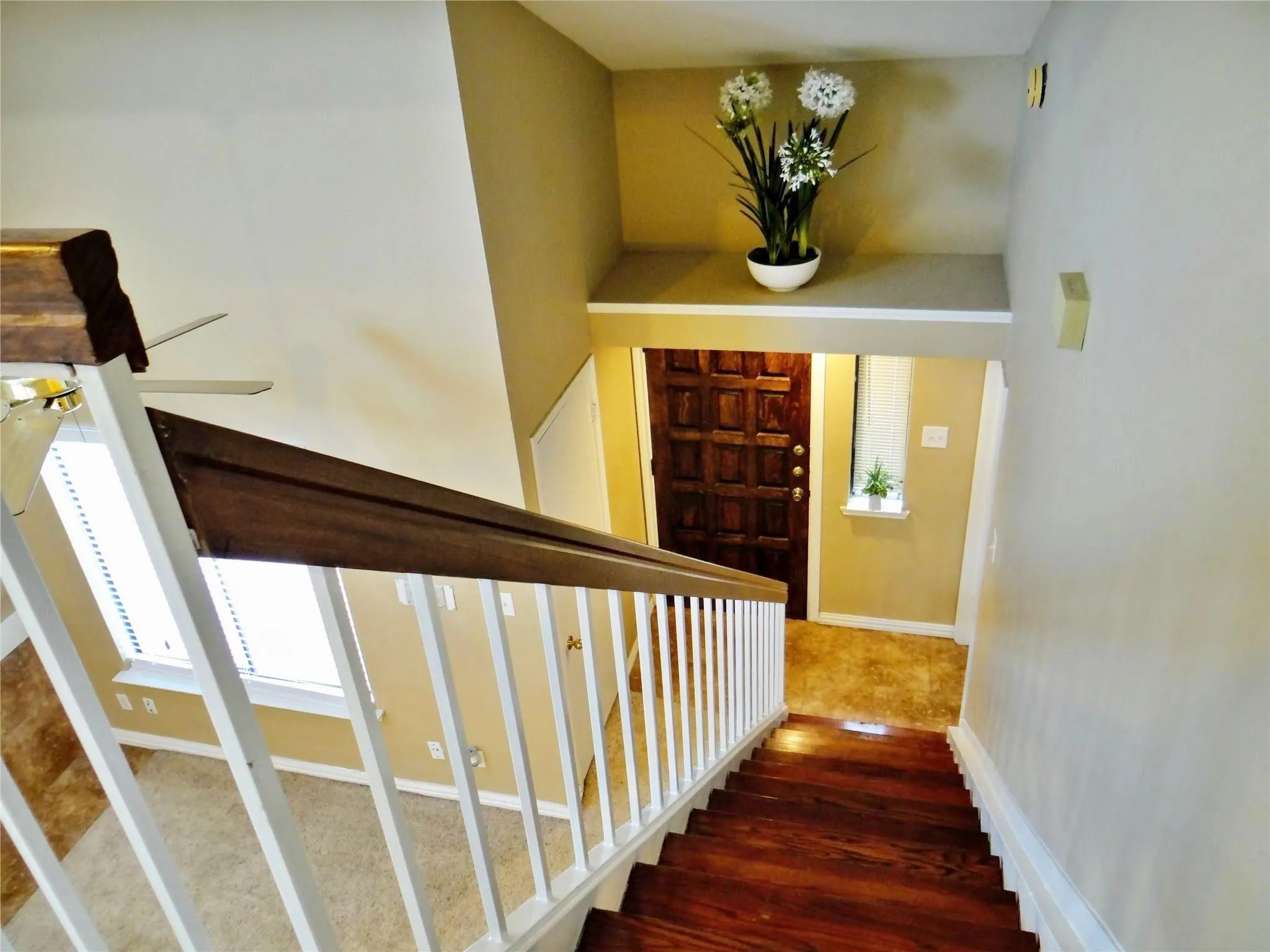 Townhouse For Sale in Dallas County , 517 Ranch Trail 127, Irving, Texas 75063, 2 Bedroom, 2 Bathroom, 1 Garage spaces, 1,189 Sqft, built in 1985, mls#21387766, Real Estate Agent in Irving, Homes For Sale in Dallas county, Homes For Sale in Irving, Realtor in Irving Texas, Real Estate Brokerage Independent Realty Texas, Luminita Cordes Realtor