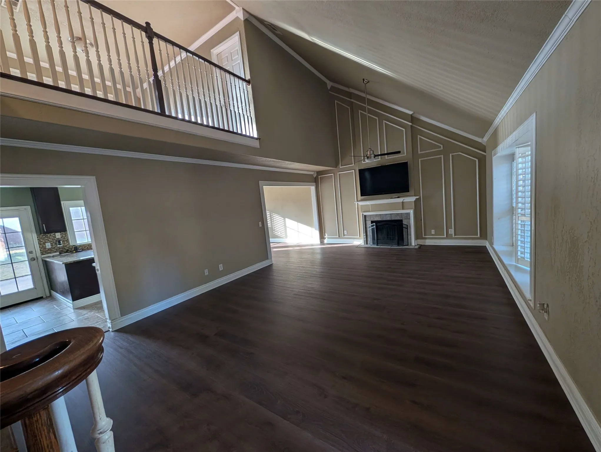 Single Family Residence For Rent in Denton County , 1940 Cedar Ridge Drive, Lewisville, Texas 75067, 3 Bedroom, 3 Bathroom, 2 Garage spaces, 2,141 Sqft, built in 1985, mls#21386545, Real Estate Agent in Lewisville, Homes For Rent in Denton county, Homes For Rent in Lewisville, Realtor in Lewisville Texas, Real Estate Brokerage Independent Realty Texas, Luminita Cordes Realtor