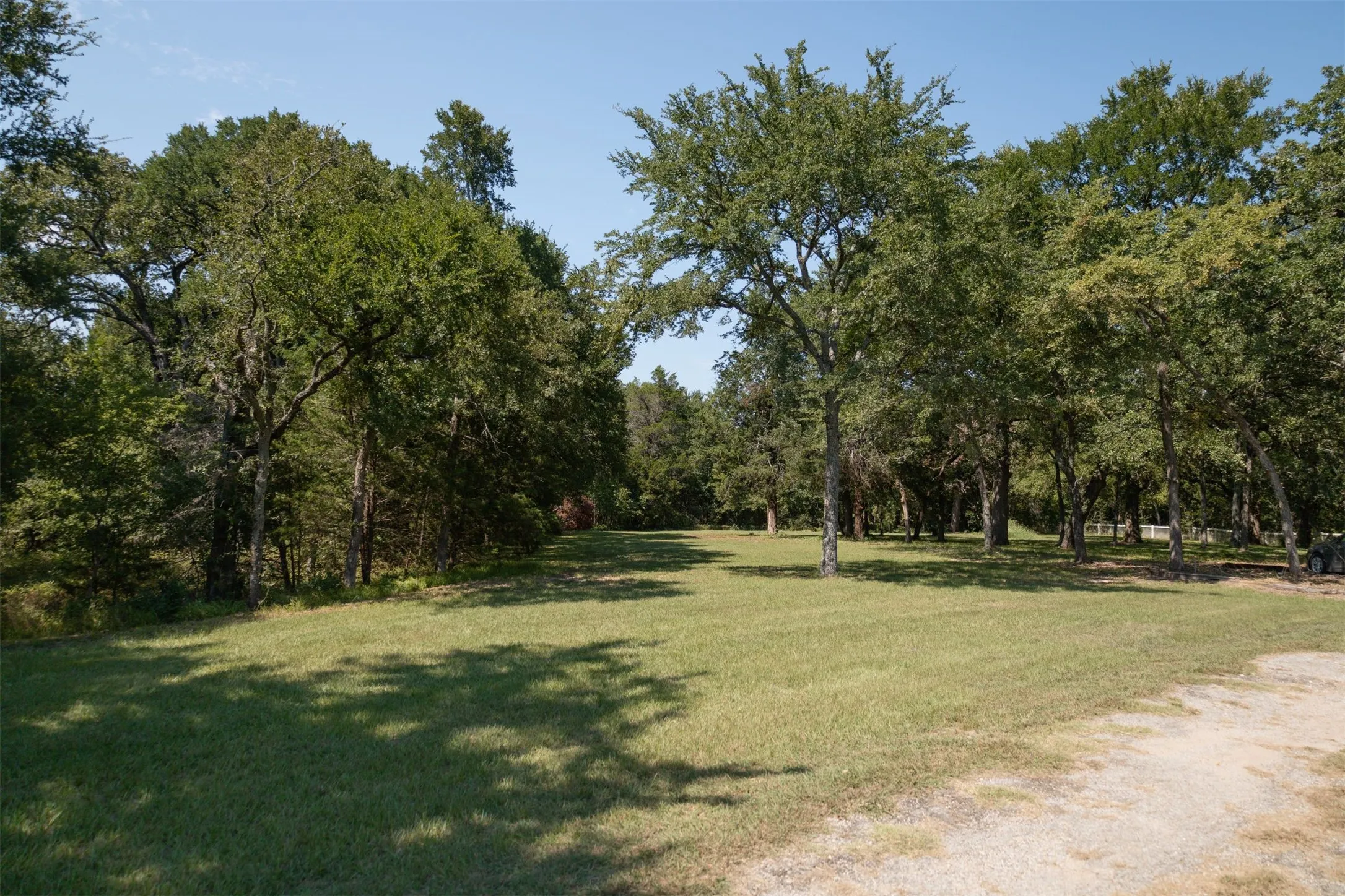 Single Family Residence For Rent in Hunt County , 6373 FM 2101, Quinlan, Texas 75474, 3 Bedroom, 3 Bathroom, 2 Garage spaces, 2,206 Sqft, built in 1984, mls#21388796, Real Estate Agent in Quinlan, Homes For Rent in Hunt county, Homes For Rent in Quinlan, Realtor in Quinlan Texas, Real Estate Brokerage Independent Realty Texas, Luminita Cordes Realtor