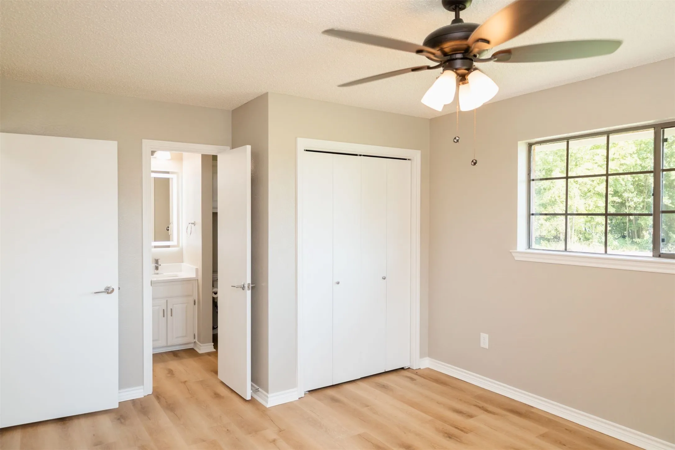 Single Family Residence For Rent in Hunt County , 6373 FM 2101, Quinlan, Texas 75474, 3 Bedroom, 3 Bathroom, 2 Garage spaces, 2,206 Sqft, built in 1984, mls#21388796, Real Estate Agent in Quinlan, Homes For Rent in Hunt county, Homes For Rent in Quinlan, Realtor in Quinlan Texas, Real Estate Brokerage Independent Realty Texas, Luminita Cordes Realtor