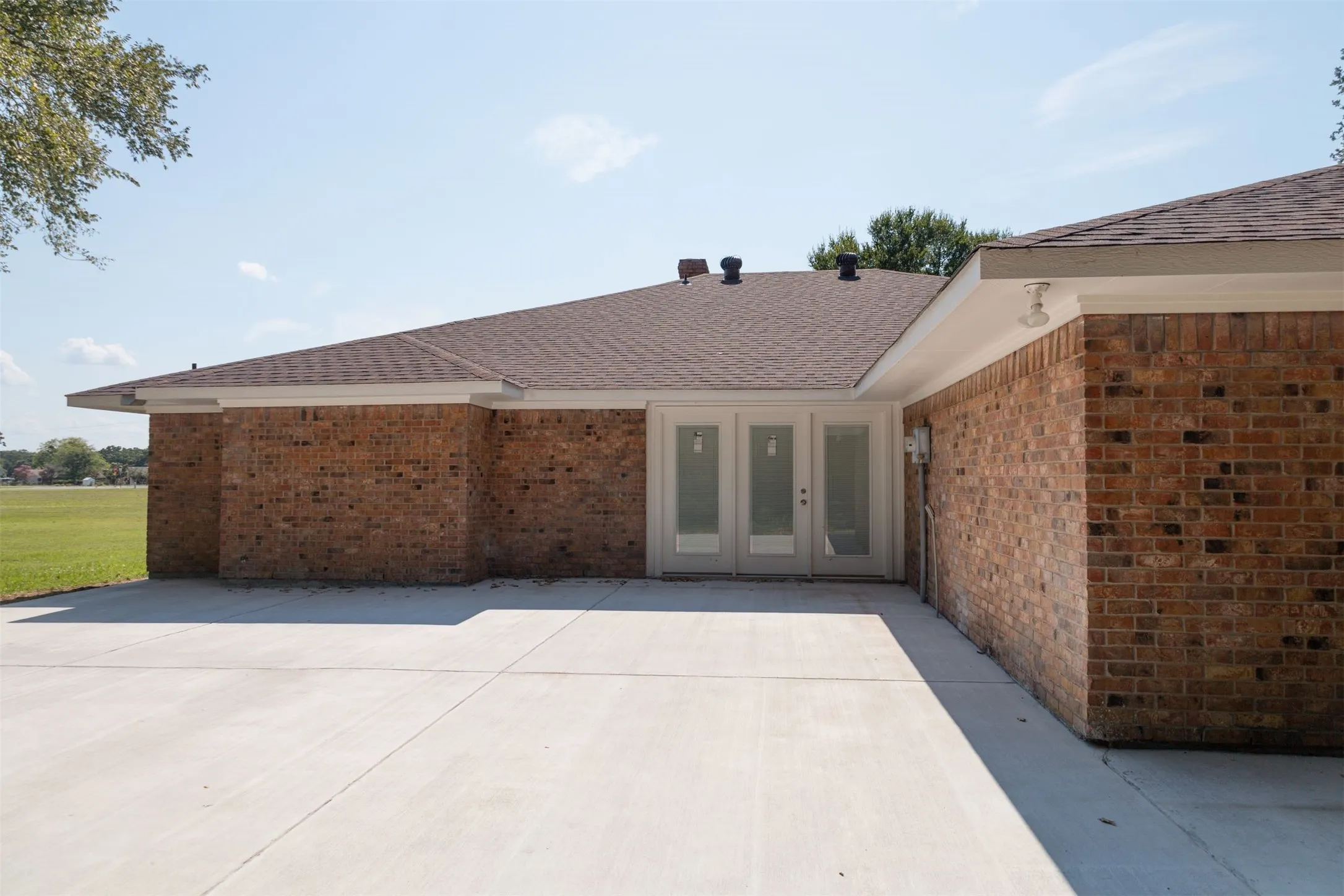 Single Family Residence For Sale in Hunt County , 6373 FM 2101, Quinlan, Texas 75474, 3 Bedroom, 3 Bathroom, 2 Garage spaces, 2,206 Sqft, built in 1984, mls#21388799, Real Estate Agent in Quinlan, Homes For Sale in Hunt county, Homes For Sale in Quinlan, Realtor in Quinlan Texas, Real Estate Brokerage Independent Realty Texas, Luminita Cordes Realtor