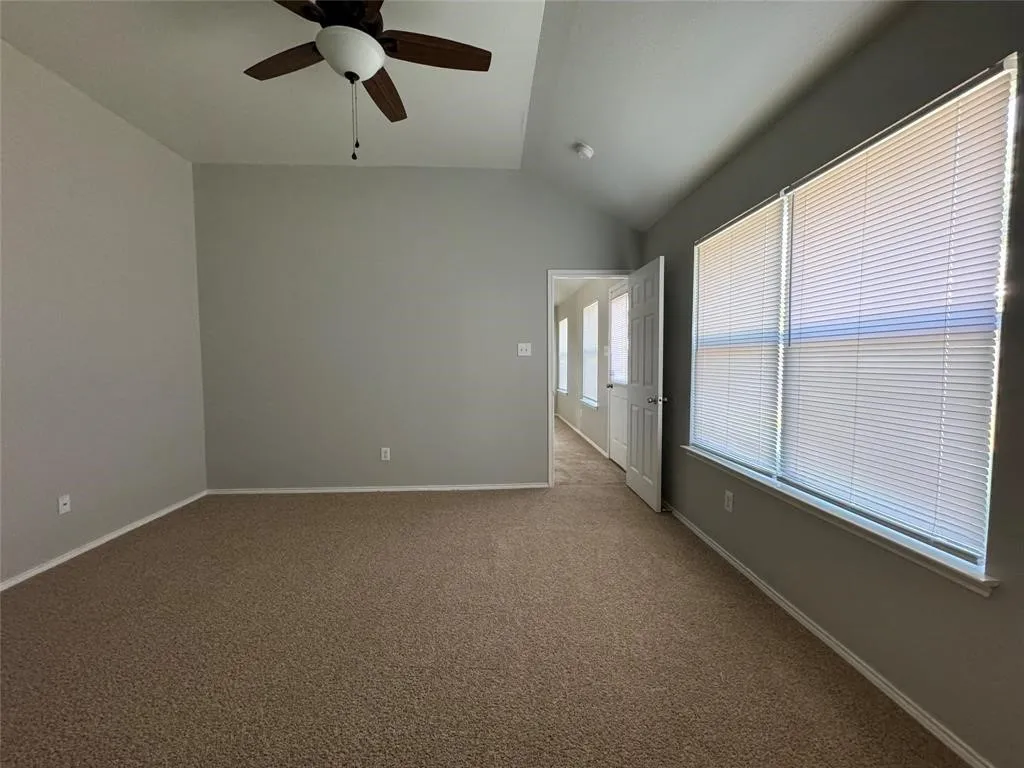 Single Family Residence For Rent in Denton County , 2064 Falls Creek Drive, Little Elm, Texas 75068, 3 Bedroom, 2 Bathroom, 2 Garage spaces, 1,454 Sqft, built in 2002, mls#21388803, Real Estate Agent in Little Elm, Homes For Rent in Denton county, Homes For Rent in Little Elm, Realtor in Little Elm Texas, Real Estate Brokerage Independent Realty Texas, Luminita Cordes Realtor