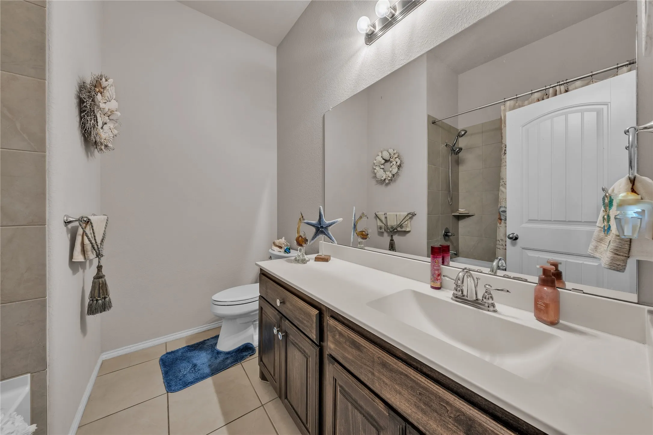 Single Family Residence For Sale in Parker County , 2524 Hadley Street, Weatherford, Texas 76087, 3 Bedroom, 2 Bathroom, 2 Garage spaces, 2,092 Sqft, built in 2018, mls#21388484, Real Estate Agent in Weatherford, Homes For Sale in Parker county, Homes For Sale in Weatherford, Realtor in Weatherford Texas, Real Estate Brokerage Independent Realty Texas, Luminita Cordes Realtor