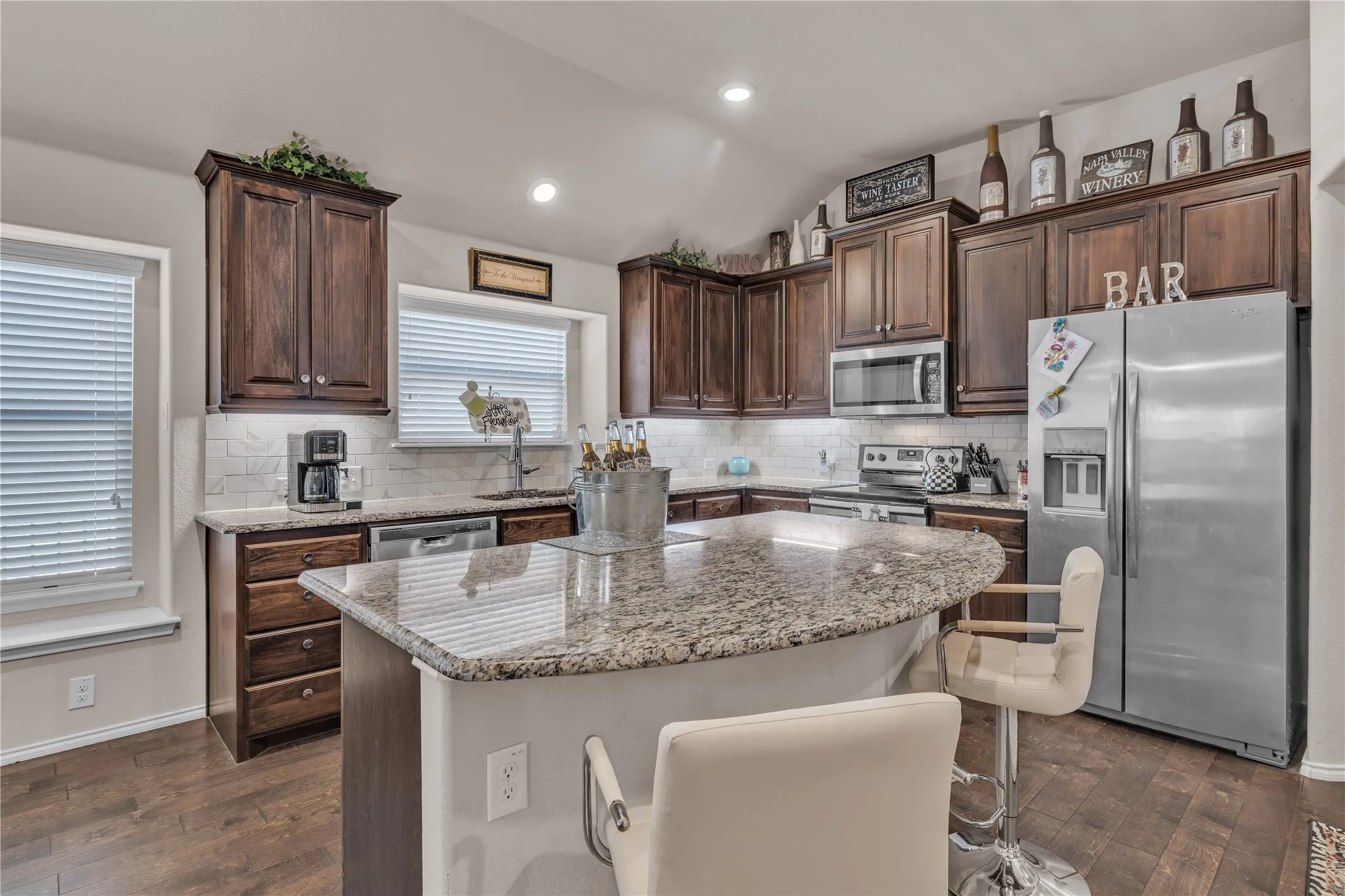Single Family Residence For Sale in Parker County , 2524 Hadley Street, Weatherford, Texas 76087, 3 Bedroom, 2 Bathroom, 2 Garage spaces, 2,092 Sqft, built in 2018, mls#21388484, Real Estate Agent in Weatherford, Homes For Sale in Parker county, Homes For Sale in Weatherford, Realtor in Weatherford Texas, Real Estate Brokerage Independent Realty Texas, Luminita Cordes Realtor