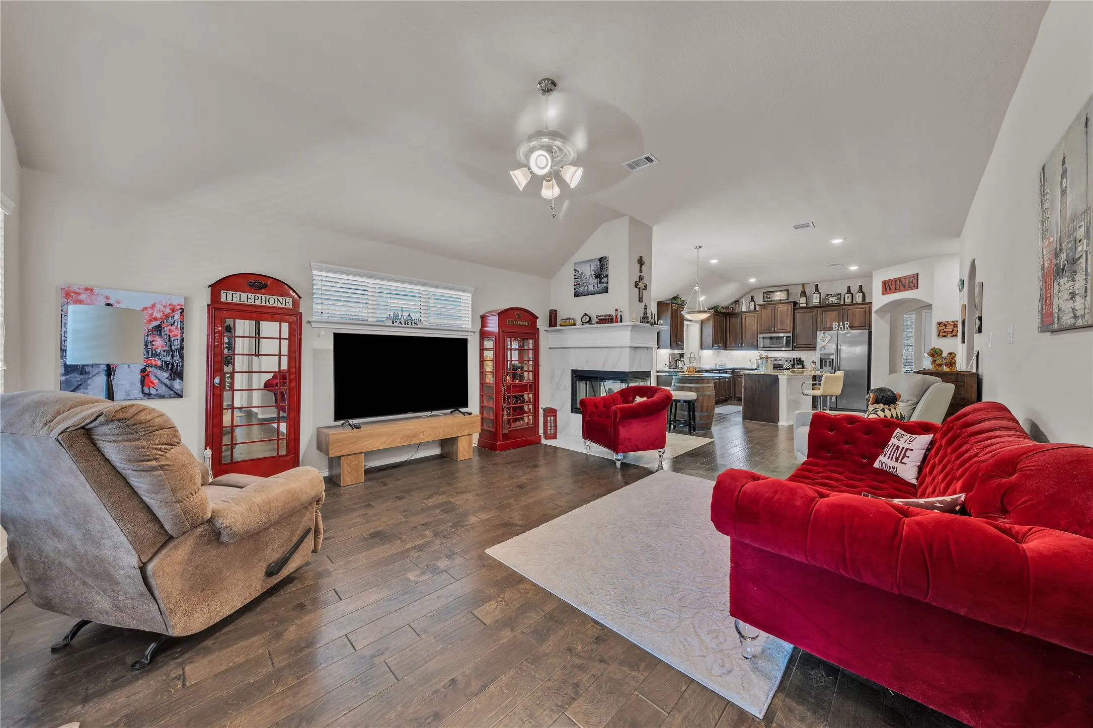 Single Family Residence For Sale in Parker County , 2524 Hadley Street, Weatherford, Texas 76087, 3 Bedroom, 2 Bathroom, 2 Garage spaces, 2,092 Sqft, built in 2018, mls#21388484, Real Estate Agent in Weatherford, Homes For Sale in Parker county, Homes For Sale in Weatherford, Realtor in Weatherford Texas, Real Estate Brokerage Independent Realty Texas, Luminita Cordes Realtor