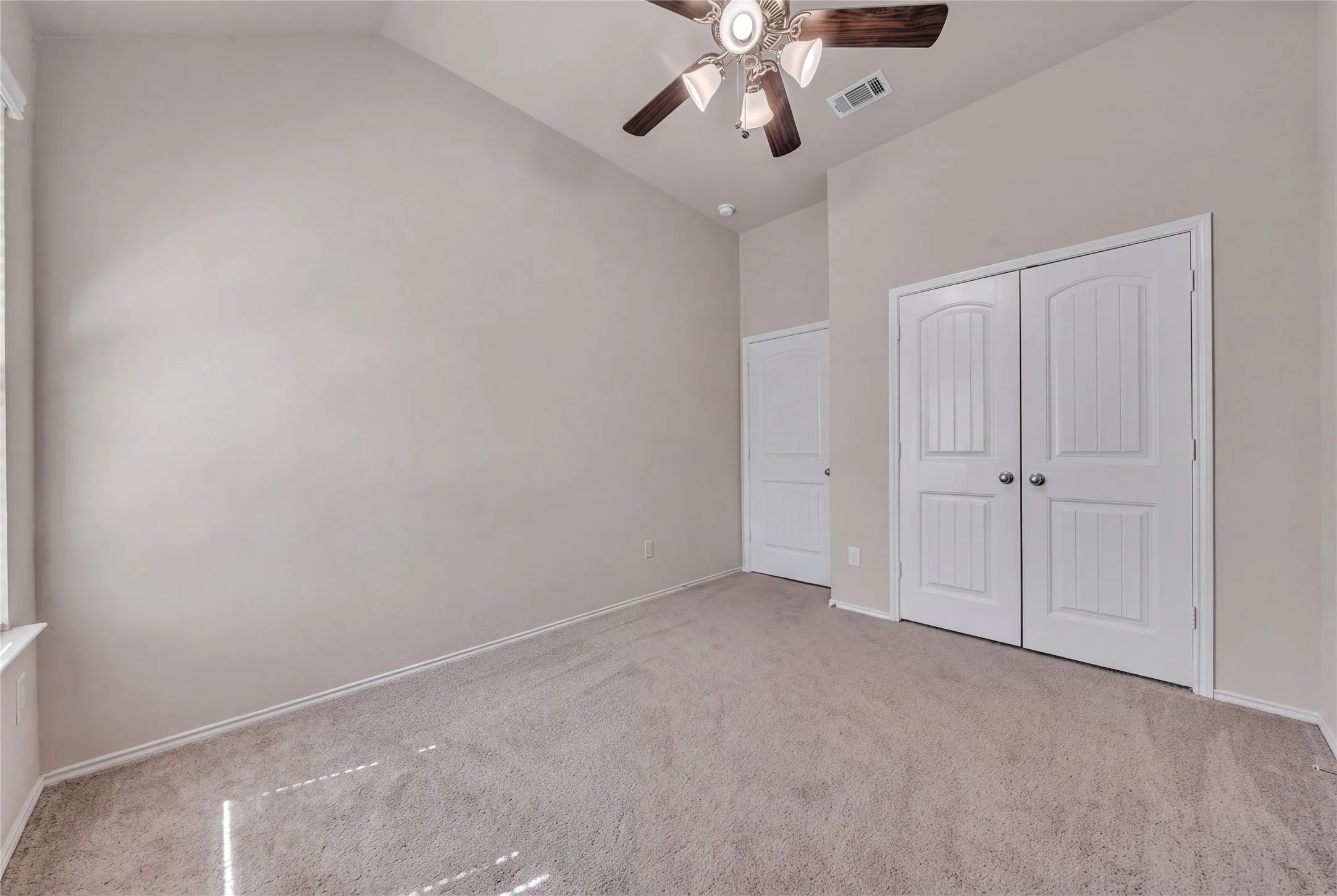 Single Family Residence For Sale in Parker County , 2524 Hadley Street, Weatherford, Texas 76087, 3 Bedroom, 2 Bathroom, 2 Garage spaces, 2,092 Sqft, built in 2018, mls#21388484, Real Estate Agent in Weatherford, Homes For Sale in Parker county, Homes For Sale in Weatherford, Realtor in Weatherford Texas, Real Estate Brokerage Independent Realty Texas, Luminita Cordes Realtor