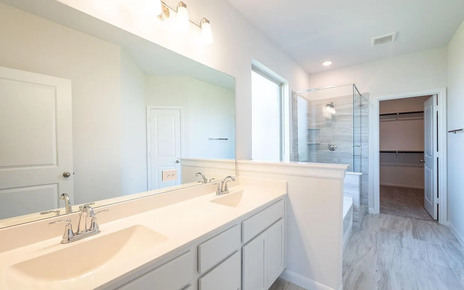 Single Family Residence For Sale in Denton County , 16905 Flagstone Drive, Celina, Texas 75009, 4 Bedroom, 3 Bathroom, 3 Garage spaces, 2,564 Sqft, built in 2023, mls#21388808, Real Estate Agent in Celina, Homes For Sale in Denton county, Homes For Sale in Celina, Realtor in Celina Texas, Real Estate Brokerage Independent Realty Texas, Luminita Cordes Realtor