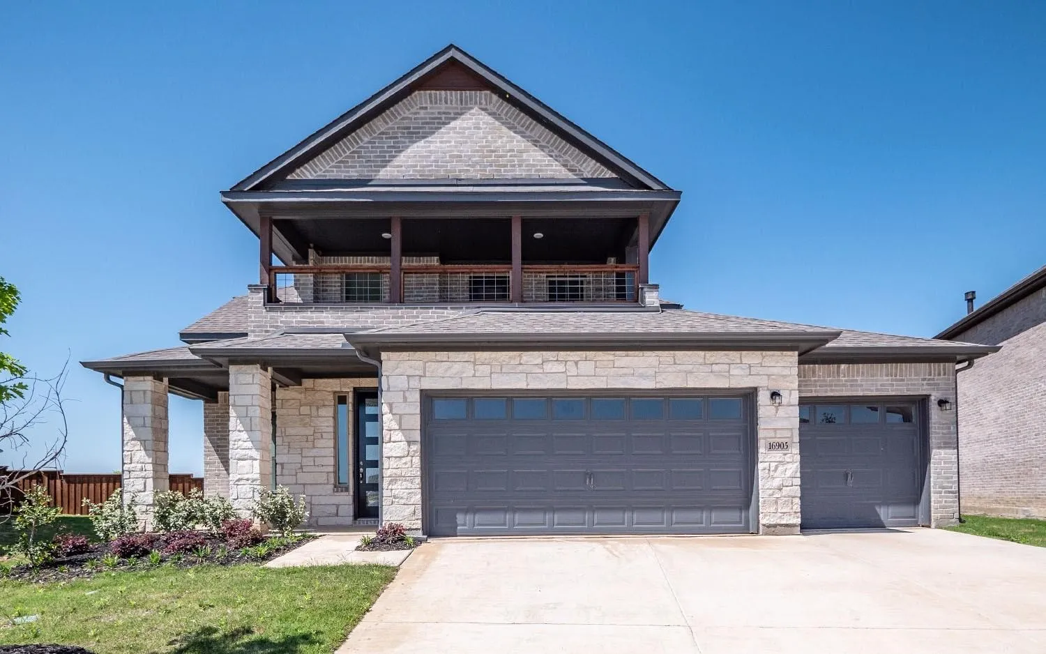 Single Family Residence For Sale in Denton County , 16905 Flagstone Drive, Celina, Texas 75009, 4 Bedroom, 3 Bathroom, 3 Garage spaces, 2,564 Sqft, built in 2023, mls#21388808, Real Estate Agent in Celina, Homes For Sale in Denton county, Homes For Sale in Celina, Realtor in Celina Texas, Real Estate Brokerage Independent Realty Texas, Luminita Cordes Realtor