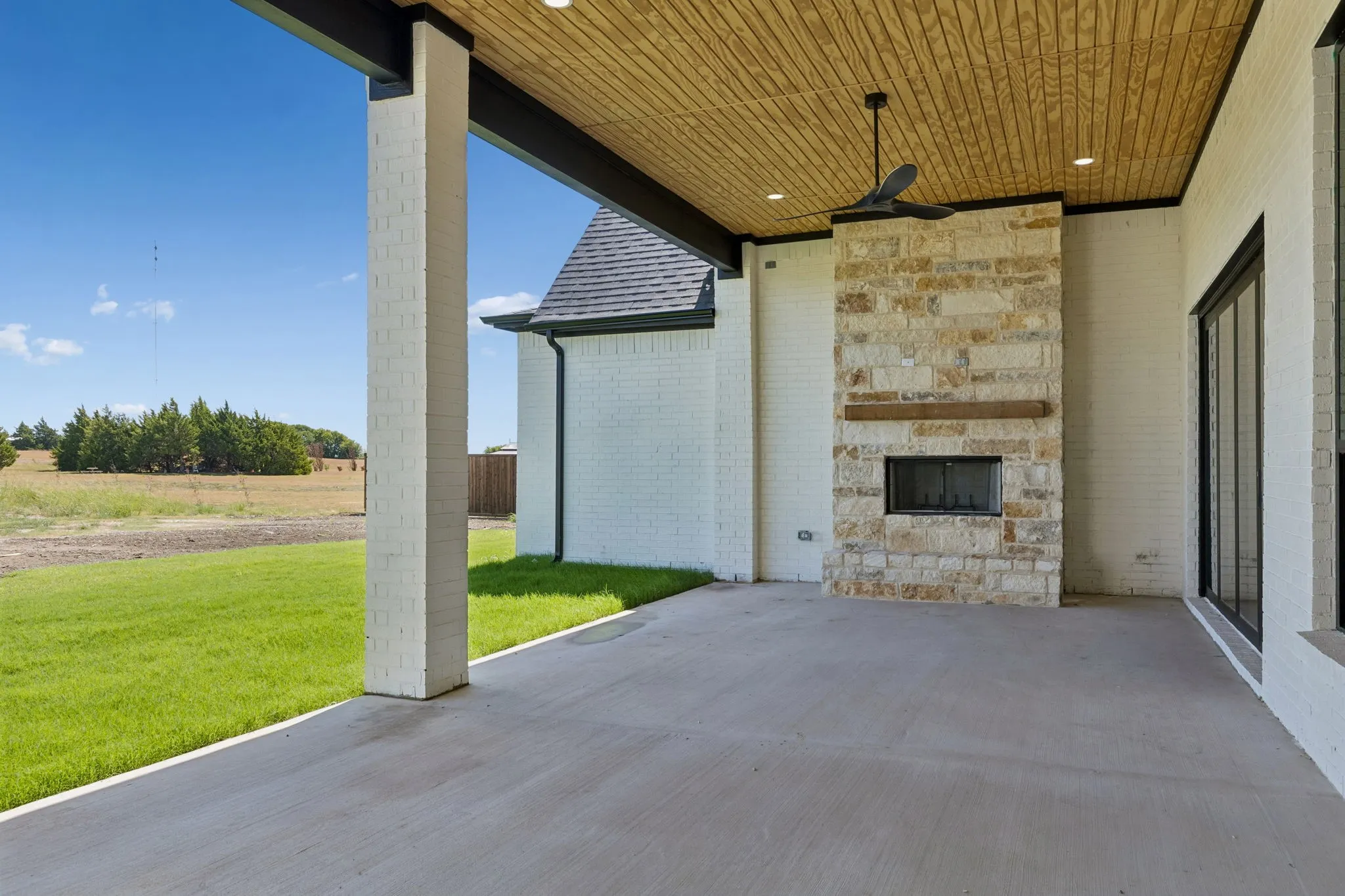 Single Family Residence For Sale in Ellis County , 508 Robnett Road, Waxahachie, Texas 75165, 4 Bedroom, 4 Bathroom, Garage spaces, 3,492 Sqft, built in 2026, mls#21385161, Real Estate Agent in Waxahachie, Homes For Sale in Ellis county, Homes For Sale in Waxahachie, Realtor in Waxahachie Texas, Real Estate Brokerage Independent Realty Texas, Luminita Cordes Realtor
