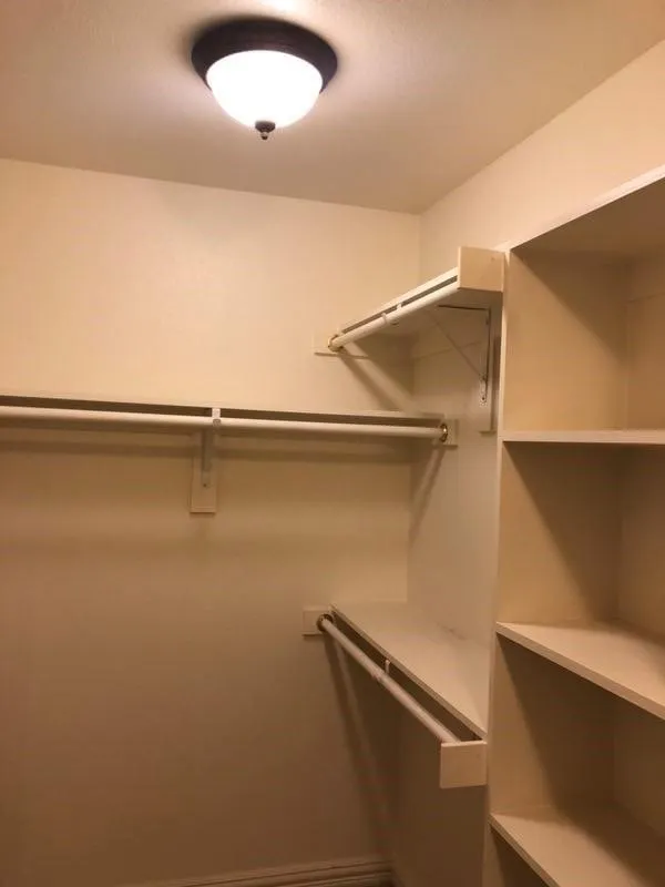 Townhouse For Rent in Dallas County , 1811 leann Lane, Irving, Texas 75061, 3 Bedroom, 3 Bathroom, 2 Garage spaces, 2,100 Sqft, built in 2010, mls#21388817, Real Estate Agent in Irving, Homes For Rent in Dallas county, Homes For Rent in Irving, Realtor in Irving Texas, Real Estate Brokerage Independent Realty Texas, Luminita Cordes Realtor