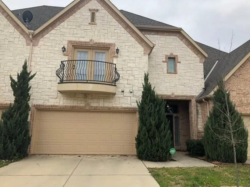 Townhouse For Rent in Dallas County , 1811 leann Lane, Irving, Texas 75061, 3 Bedroom, 3 Bathroom, 2 Garage spaces, 2,100 Sqft, built in 2010, mls#21388817, Real Estate Agent in Irving, Homes For Rent in Dallas county, Homes For Rent in Irving, Realtor in Irving Texas, Real Estate Brokerage Independent Realty Texas, Luminita Cordes Realtor