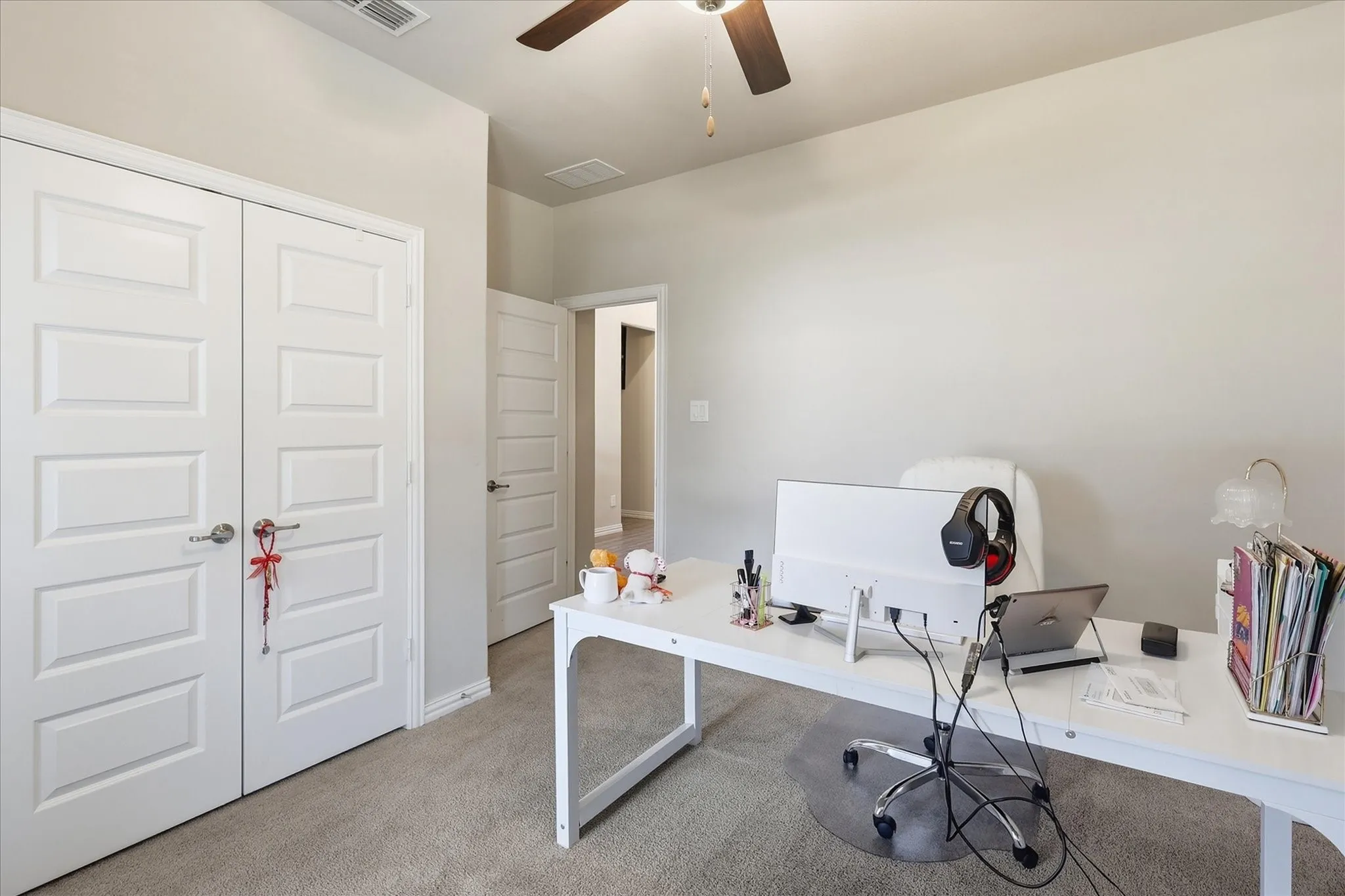 Single Family Residence For Sale in Denton County , 305 Kellan Court, Hickory Creek, Texas 75065, 4 Bedroom, 4 Bathroom, 3 Garage spaces, 2,586 Sqft, built in 2020, mls#21386272, Real Estate Agent in Hickory Creek, Homes For Sale in Denton county, Homes For Sale in Hickory Creek, Realtor in Hickory Creek Texas, Real Estate Brokerage Independent Realty Texas, Luminita Cordes Realtor