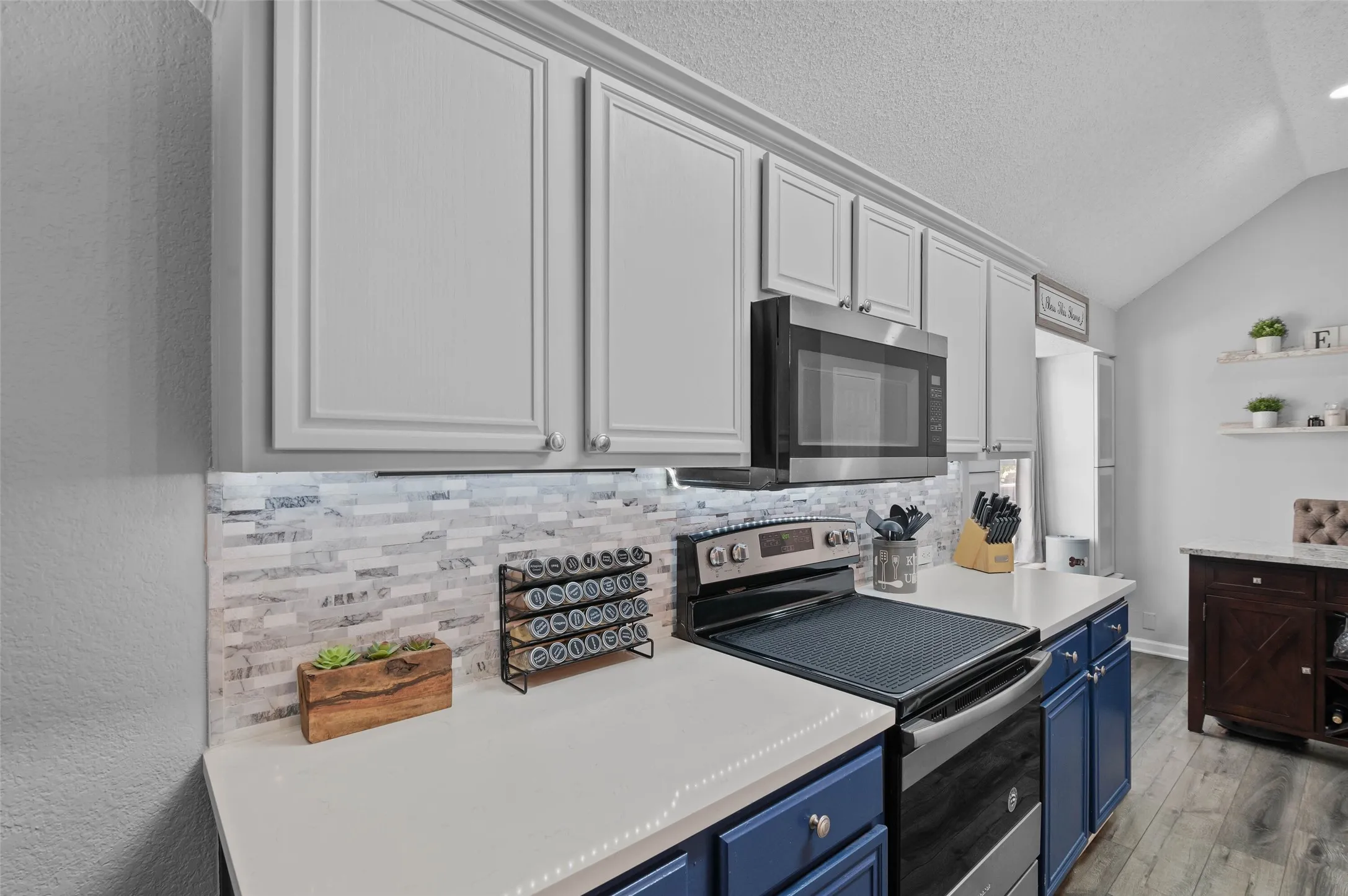 Single Family Residence For Sale in Collin County , 307 Trailwood Drive, Allen, Texas 75002, 4 Bedroom, 2 Bathroom, 2 Garage spaces, 1,783 Sqft, built in 1999, mls#21385672, Real Estate Agent in Allen, Homes For Sale in Collin county, Homes For Sale in Allen, Realtor in Allen Texas, Real Estate Brokerage Independent Realty Texas, Luminita Cordes Realtor