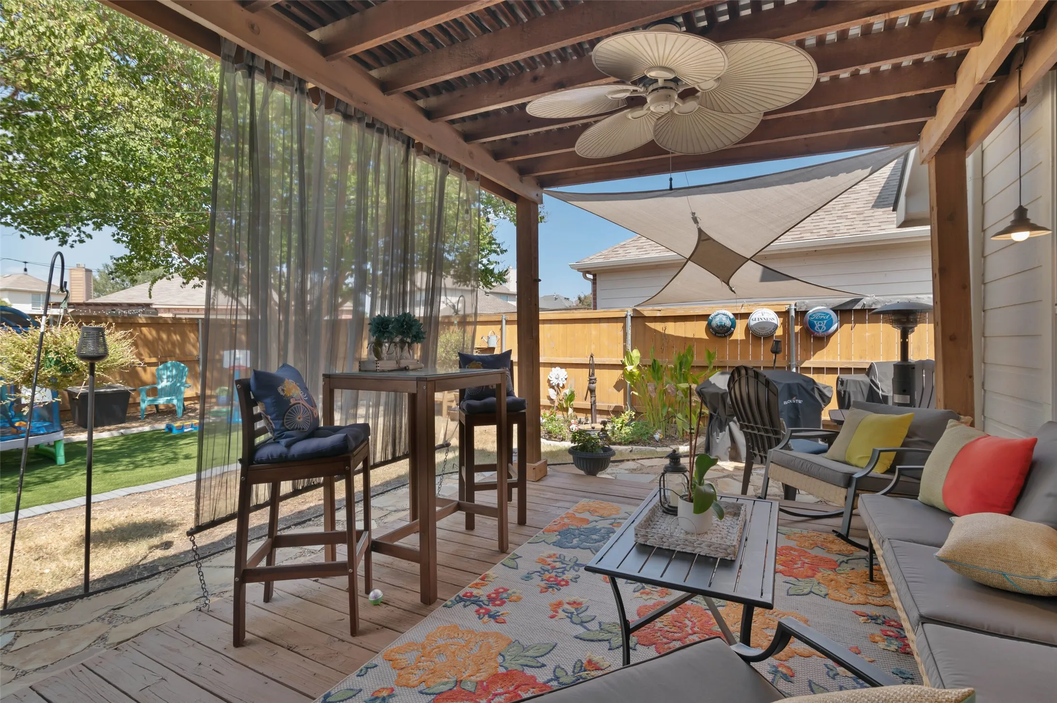 Single Family Residence For Sale in Collin County , 307 Trailwood Drive, Allen, Texas 75002, 4 Bedroom, 2 Bathroom, 2 Garage spaces, 1,783 Sqft, built in 1999, mls#21385672, Real Estate Agent in Allen, Homes For Sale in Collin county, Homes For Sale in Allen, Realtor in Allen Texas, Real Estate Brokerage Independent Realty Texas, Luminita Cordes Realtor