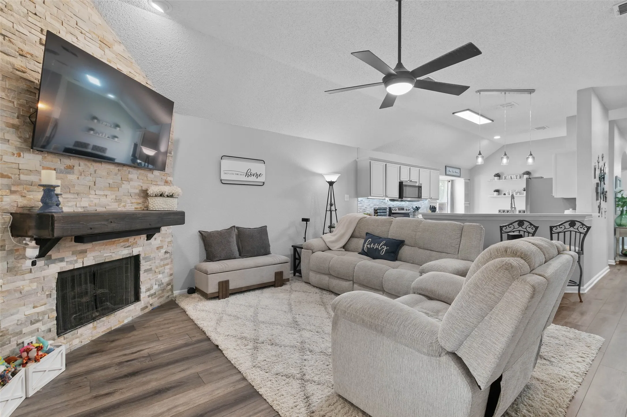 Single Family Residence For Sale in Collin County , 307 Trailwood Drive, Allen, Texas 75002, 4 Bedroom, 2 Bathroom, 2 Garage spaces, 1,783 Sqft, built in 1999, mls#21385672, Real Estate Agent in Allen, Homes For Sale in Collin county, Homes For Sale in Allen, Realtor in Allen Texas, Real Estate Brokerage Independent Realty Texas, Luminita Cordes Realtor
