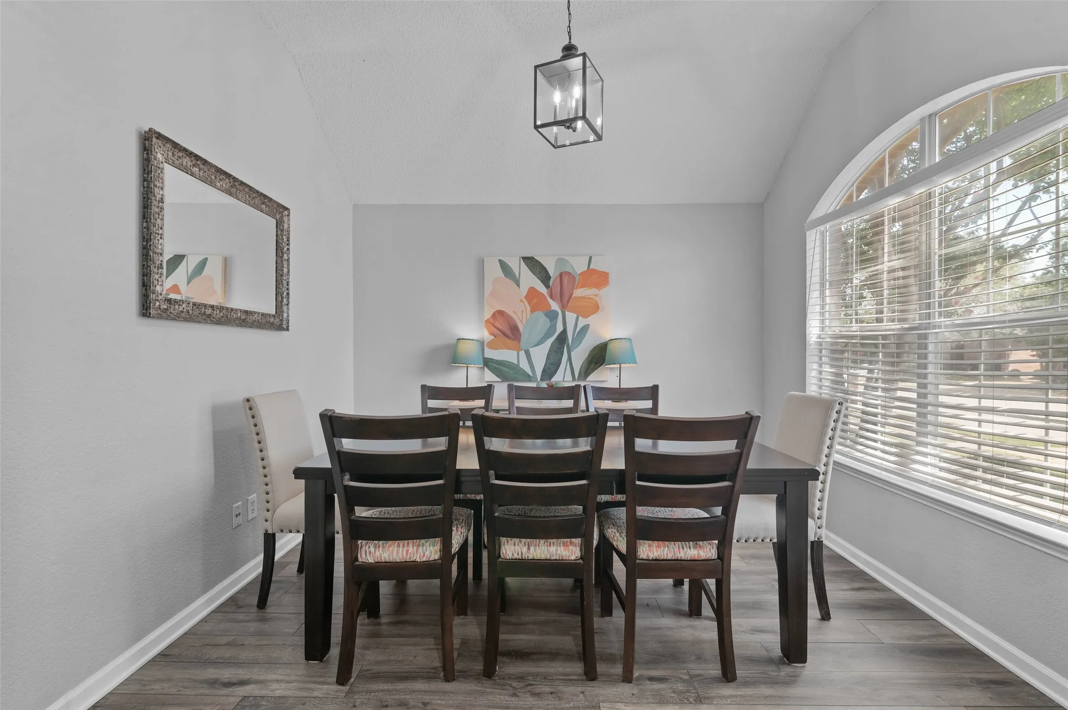 Single Family Residence For Sale in Collin County , 307 Trailwood Drive, Allen, Texas 75002, 4 Bedroom, 2 Bathroom, 2 Garage spaces, 1,783 Sqft, built in 1999, mls#21385672, Real Estate Agent in Allen, Homes For Sale in Collin county, Homes For Sale in Allen, Realtor in Allen Texas, Real Estate Brokerage Independent Realty Texas, Luminita Cordes Realtor