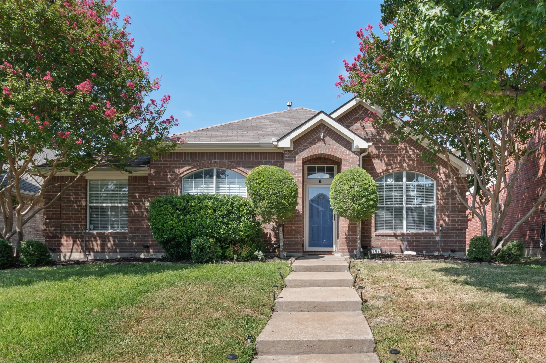 Single Family Residence For Sale in Collin County , 307 Trailwood Drive, Allen, Texas 75002, 4 Bedroom, 2 Bathroom, 2 Garage spaces, 1,783 Sqft, built in 1999, mls#21385672, Real Estate Agent in Allen, Homes For Sale in Collin county, Homes For Sale in Allen, Realtor in Allen Texas, Real Estate Brokerage Independent Realty Texas, Luminita Cordes Realtor