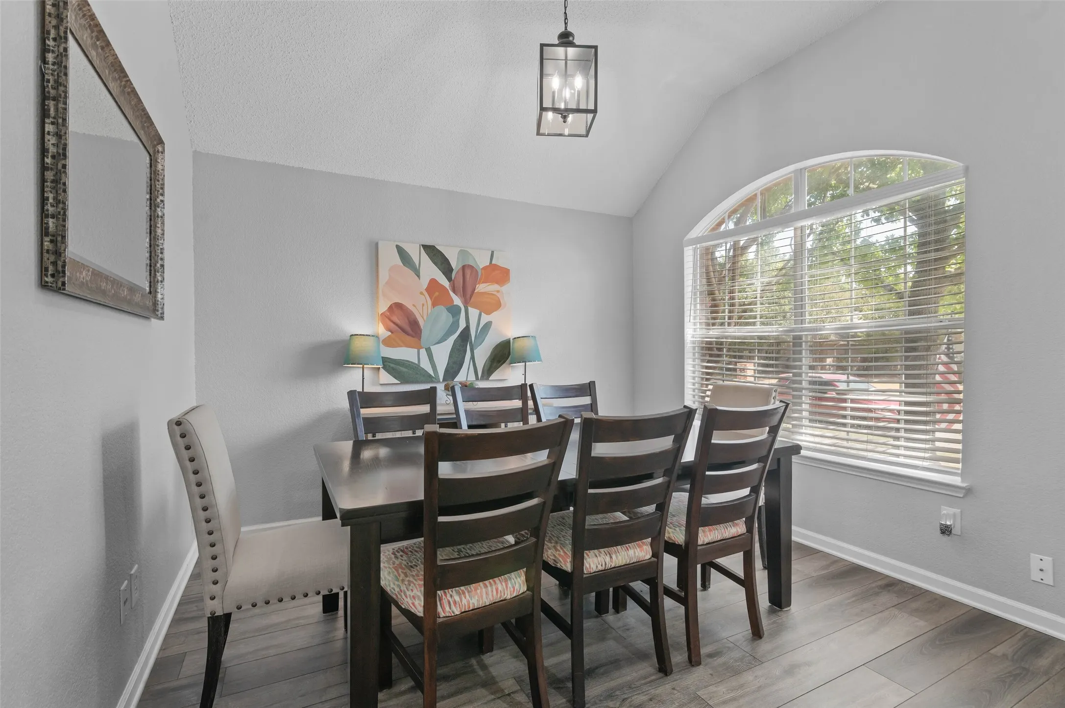 Single Family Residence For Sale in Collin County , 307 Trailwood Drive, Allen, Texas 75002, 4 Bedroom, 2 Bathroom, 2 Garage spaces, 1,783 Sqft, built in 1999, mls#21385672, Real Estate Agent in Allen, Homes For Sale in Collin county, Homes For Sale in Allen, Realtor in Allen Texas, Real Estate Brokerage Independent Realty Texas, Luminita Cordes Realtor