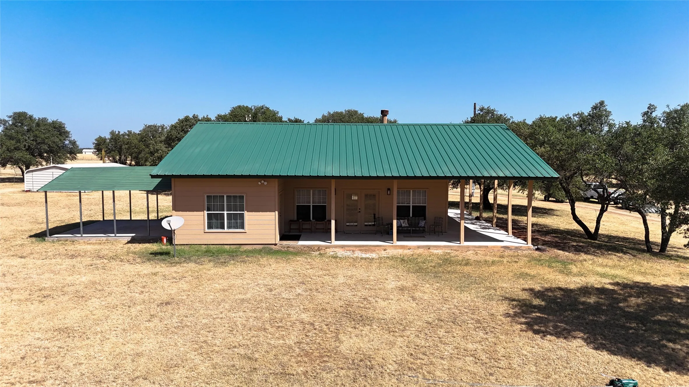 Farm For Sale in Mills County , 1400 Fm 574 W, Mullin, Texas 76864, 2 Bedroom, 2 Bathroom, Garage spaces, 1,420 Sqft, built in 2003, mls#21388639, Real Estate Agent in Mullin, Homes For Sale in Mills county, Homes For Sale in Mullin, Realtor in Mullin Texas, Real Estate Brokerage Independent Realty Texas, Luminita Cordes Realtor