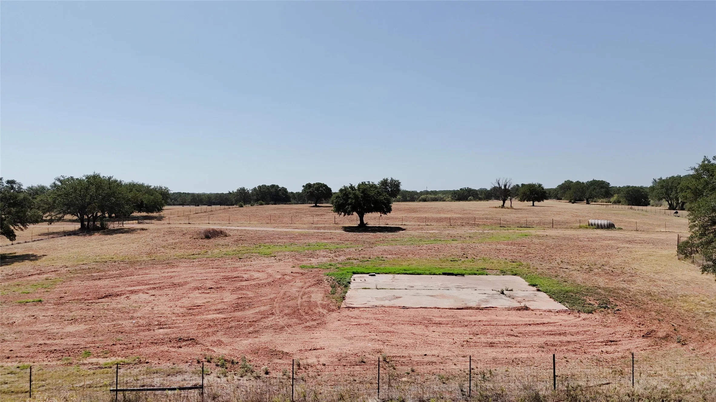 Farm For Sale in Mills County , 1400 Fm 574 W, Mullin, Texas 76864, 2 Bedroom, 2 Bathroom, Garage spaces, 1,420 Sqft, built in 2003, mls#21388639, Real Estate Agent in Mullin, Homes For Sale in Mills county, Homes For Sale in Mullin, Realtor in Mullin Texas, Real Estate Brokerage Independent Realty Texas, Luminita Cordes Realtor