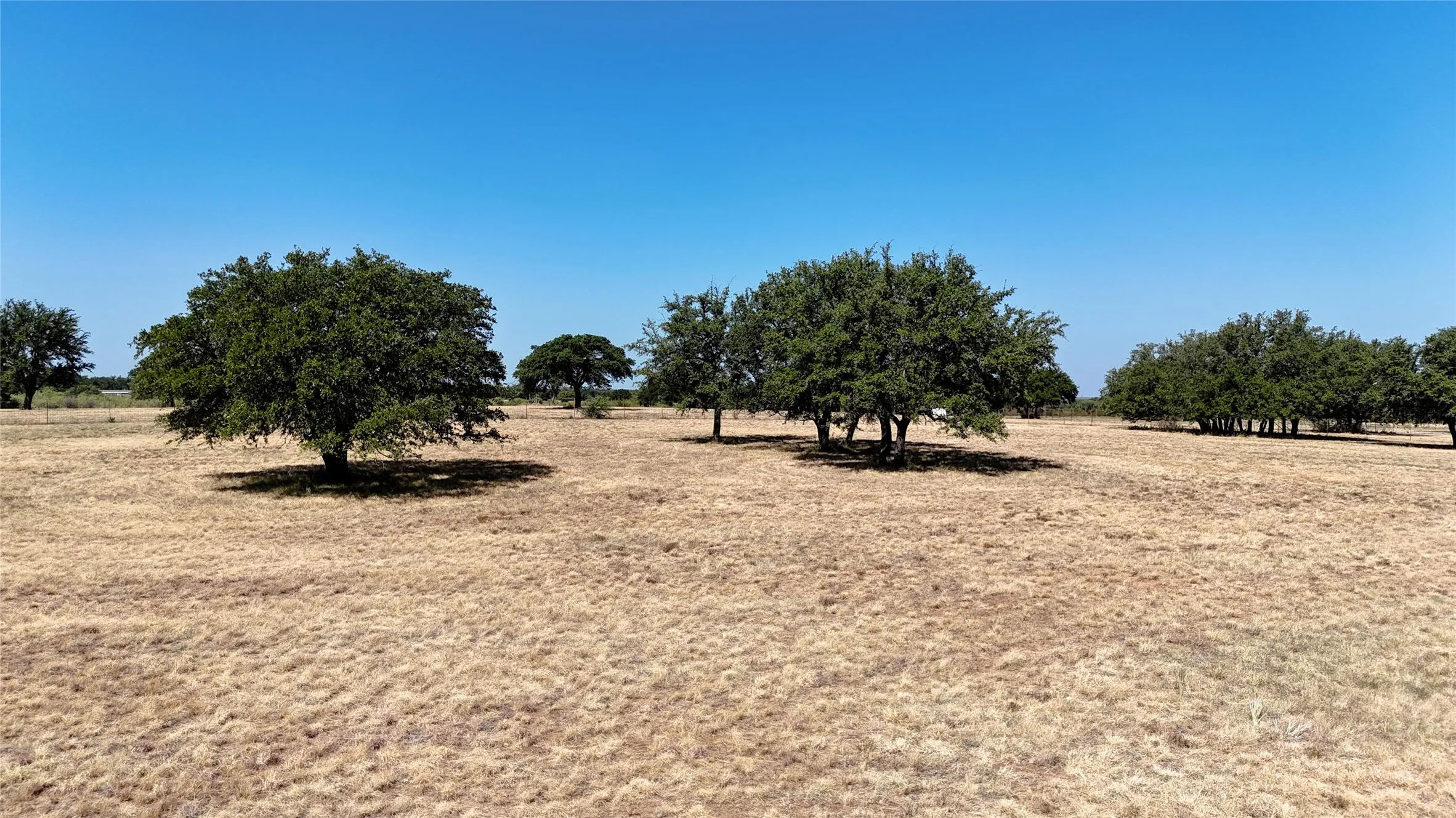Farm For Sale in Mills County , 1400 Fm 574 W, Mullin, Texas 76864, 2 Bedroom, 2 Bathroom, Garage spaces, 1,420 Sqft, built in 2003, mls#21388639, Real Estate Agent in Mullin, Homes For Sale in Mills county, Homes For Sale in Mullin, Realtor in Mullin Texas, Real Estate Brokerage Independent Realty Texas, Luminita Cordes Realtor