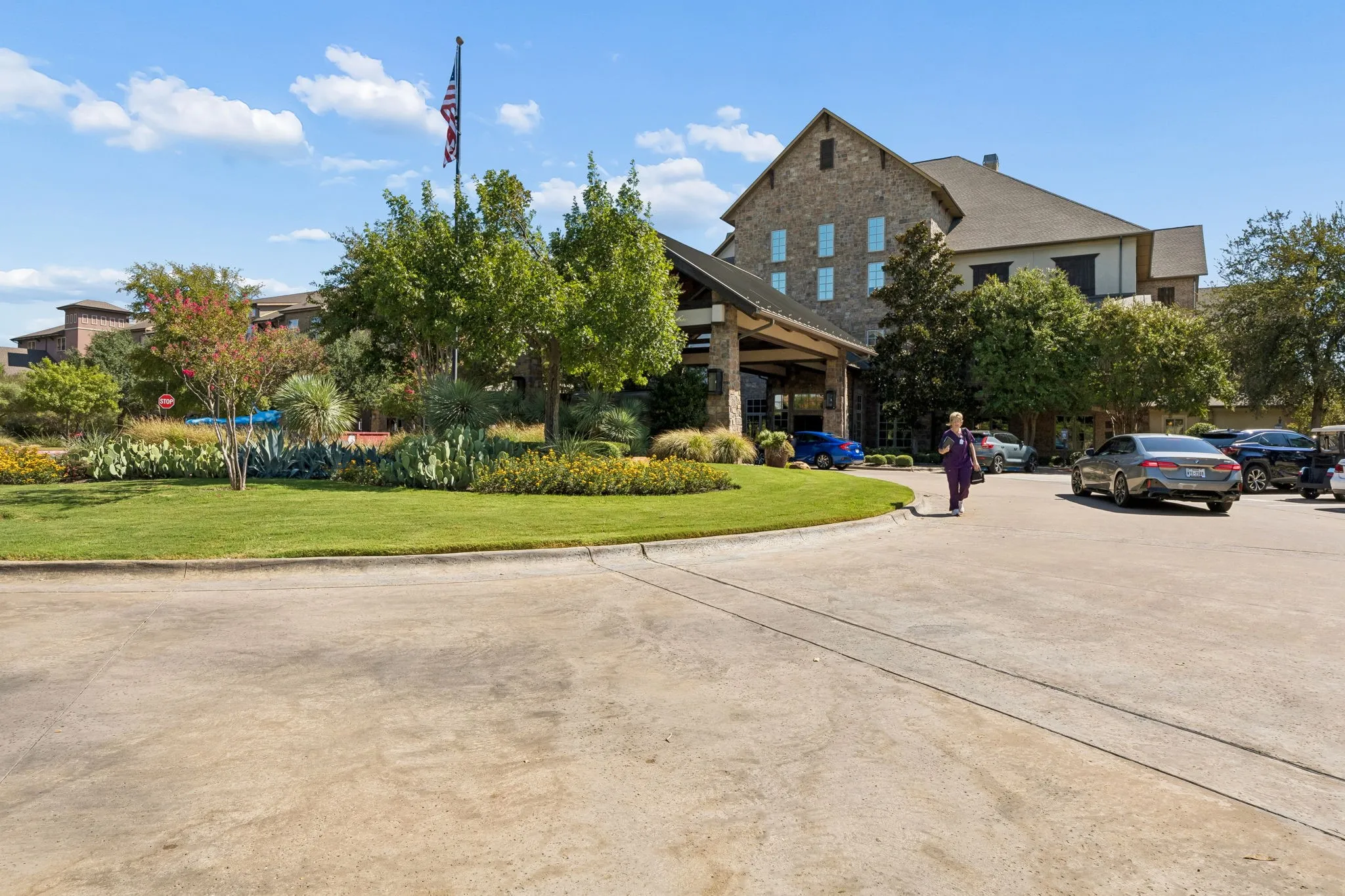 Condominium For Sale in Tarrant County , 301 Watermere Drive 222, Southlake, Texas 76092, 1 Bedroom, 2 Bathroom, Garage spaces, 1,200 Sqft, built in 2008, mls#21388747, Real Estate Agent in Southlake, Homes For Sale in Tarrant county, Homes For Sale in Southlake, Realtor in Southlake Texas, Real Estate Brokerage Independent Realty Texas, Luminita Cordes Realtor
