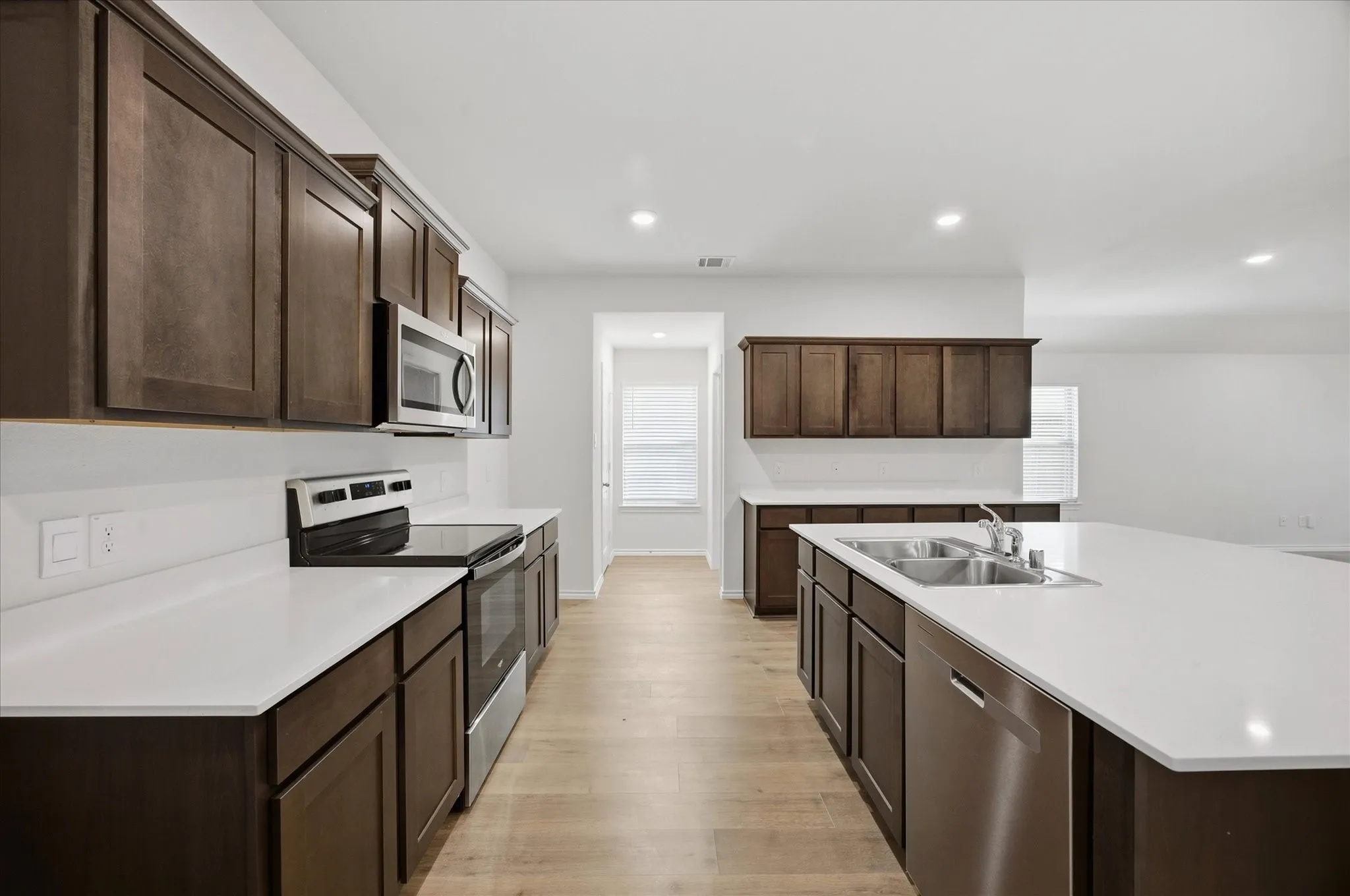 Single Family Residence For Rent in Hunt County , 227 Happywell Lane, Caddo Mills, Texas 75135, 4 Bedroom, 2 Bathroom, 2 Garage spaces, 2,106 Sqft, built in 2023, mls#21388833, Real Estate Agent in Caddo Mills, Homes For Rent in Hunt county, Homes For Rent in Caddo Mills, Realtor in Caddo Mills Texas, Real Estate Brokerage Independent Realty Texas, Luminita Cordes Realtor