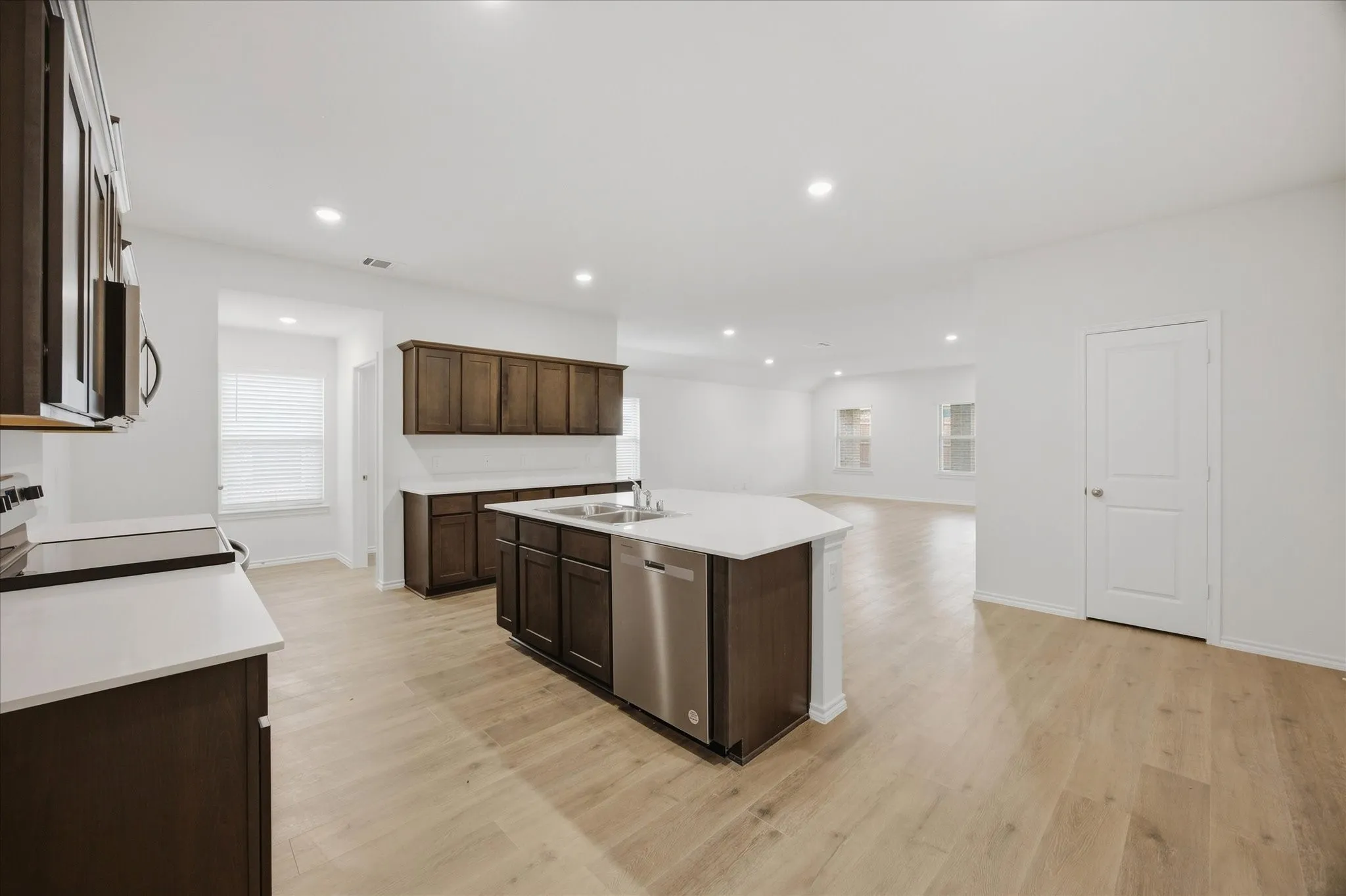 Single Family Residence For Rent in Hunt County , 227 Happywell Lane, Caddo Mills, Texas 75135, 4 Bedroom, 2 Bathroom, 2 Garage spaces, 2,106 Sqft, built in 2023, mls#21388833, Real Estate Agent in Caddo Mills, Homes For Rent in Hunt county, Homes For Rent in Caddo Mills, Realtor in Caddo Mills Texas, Real Estate Brokerage Independent Realty Texas, Luminita Cordes Realtor