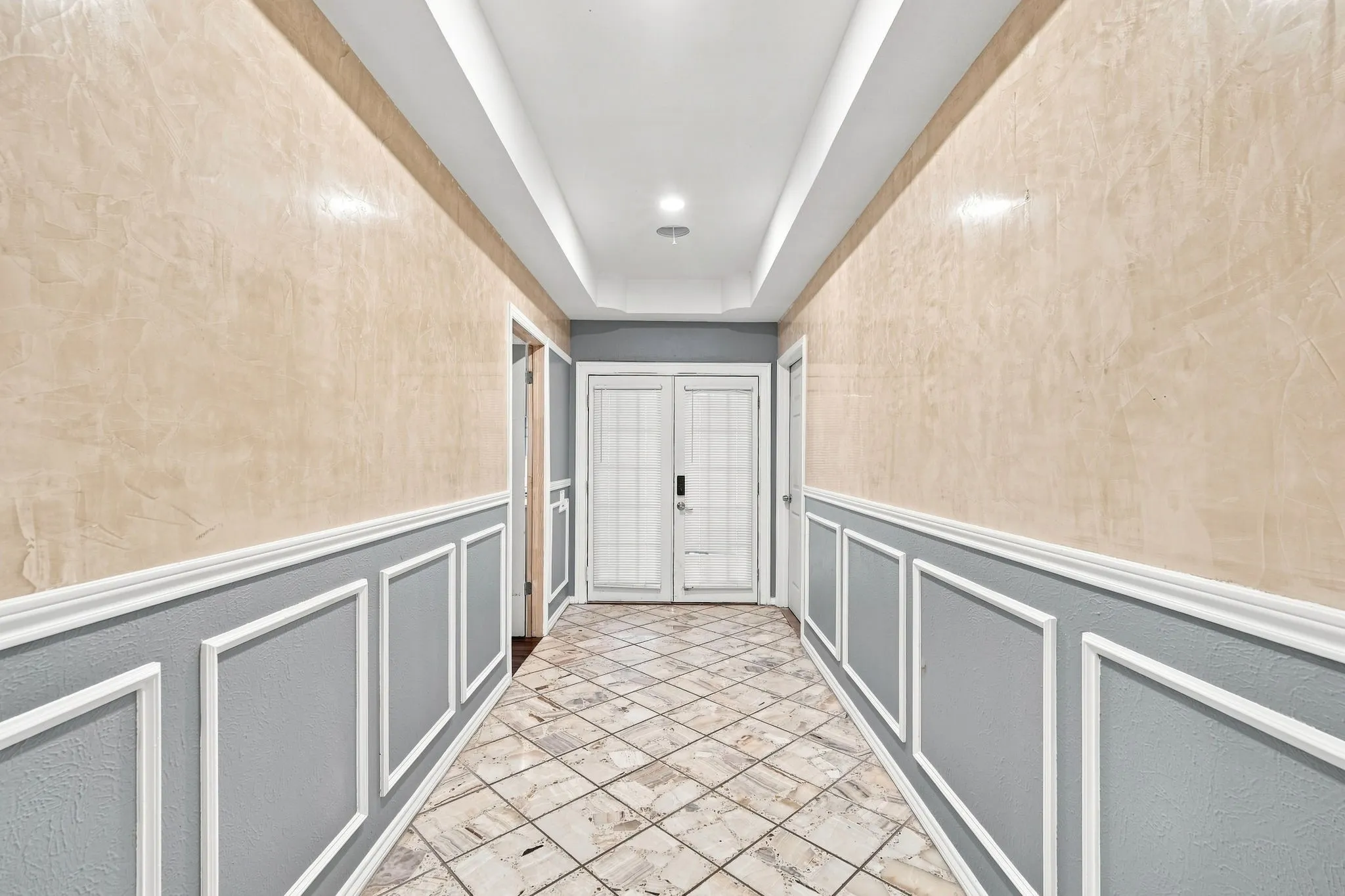 Single Family Residence For Sale in Ellis County , 460 S Fm-55, Italy, Texas 76651, 6 Bedroom, 3 Bathroom, 2 Garage spaces, 2,818 Sqft, built in 1984, mls#21388825, Real Estate Agent in Italy, Homes For Sale in Ellis county, Homes For Sale in Italy, Realtor in Italy Texas, Real Estate Brokerage Independent Realty Texas, Luminita Cordes Realtor