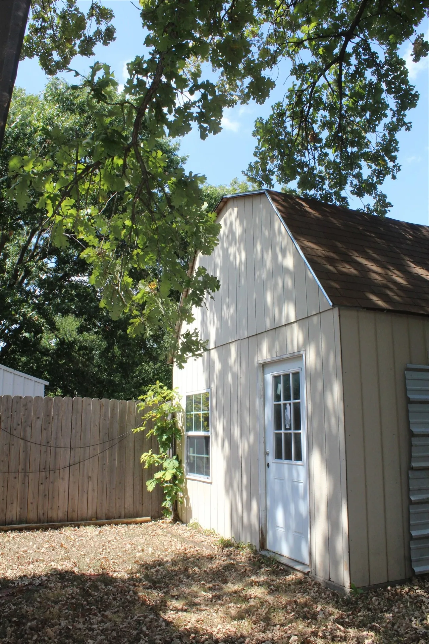 Shop, shed, carport