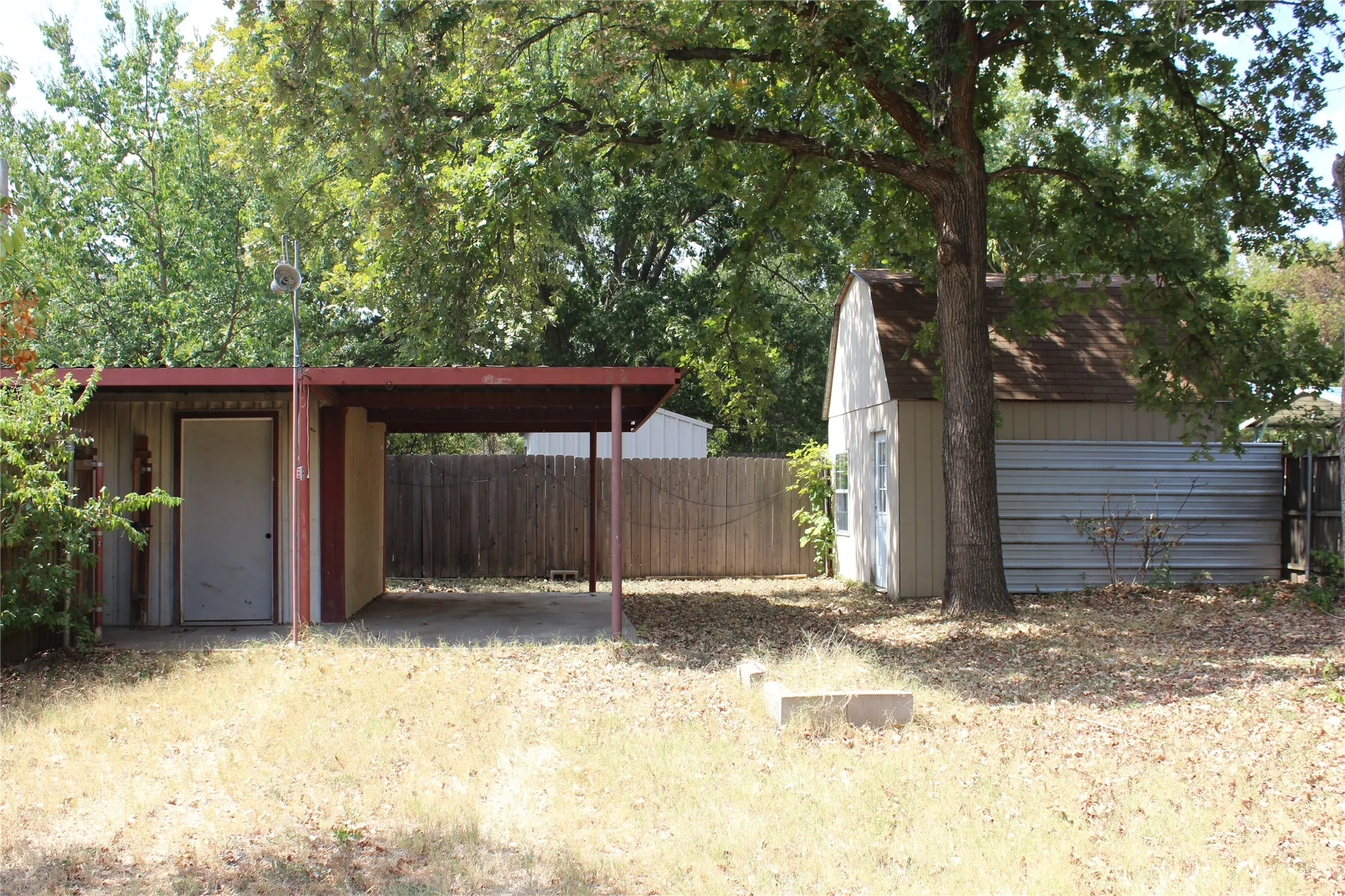 Shop, shed, carport