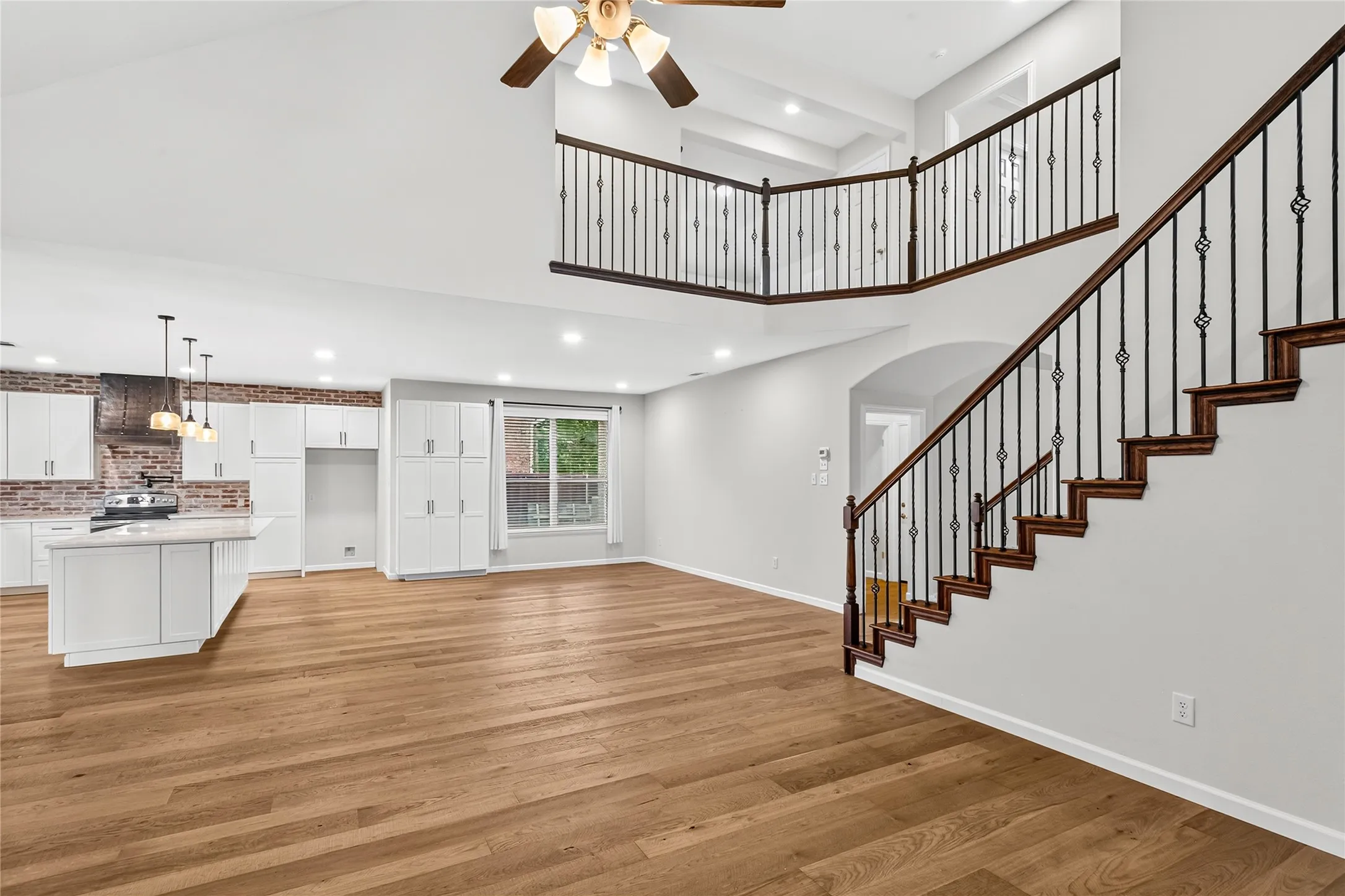 Single Family Residence For Sale in Rockwall County , 792 Cauble Drive, Fate, Texas 75087, 4 Bedroom, 3 Bathroom, 3 Garage spaces, 3,174 Sqft, built in 2008, mls#21388795, Real Estate Agent in Fate, Homes For Sale in Rockwall county, Homes For Sale in Fate, Realtor in Fate Texas, Real Estate Brokerage Independent Realty Texas, Luminita Cordes Realtor