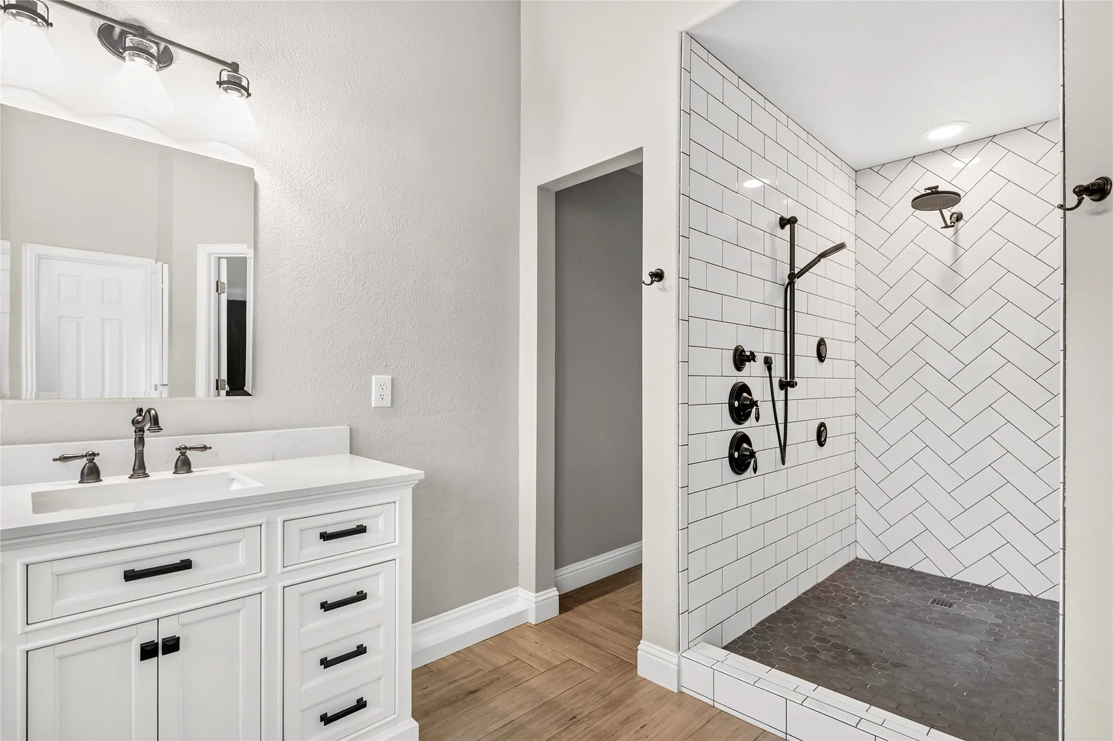 Single Family Residence For Sale in Rockwall County , 792 Cauble Drive, Fate, Texas 75087, 4 Bedroom, 3 Bathroom, 3 Garage spaces, 3,174 Sqft, built in 2008, mls#21388795, Real Estate Agent in Fate, Homes For Sale in Rockwall county, Homes For Sale in Fate, Realtor in Fate Texas, Real Estate Brokerage Independent Realty Texas, Luminita Cordes Realtor