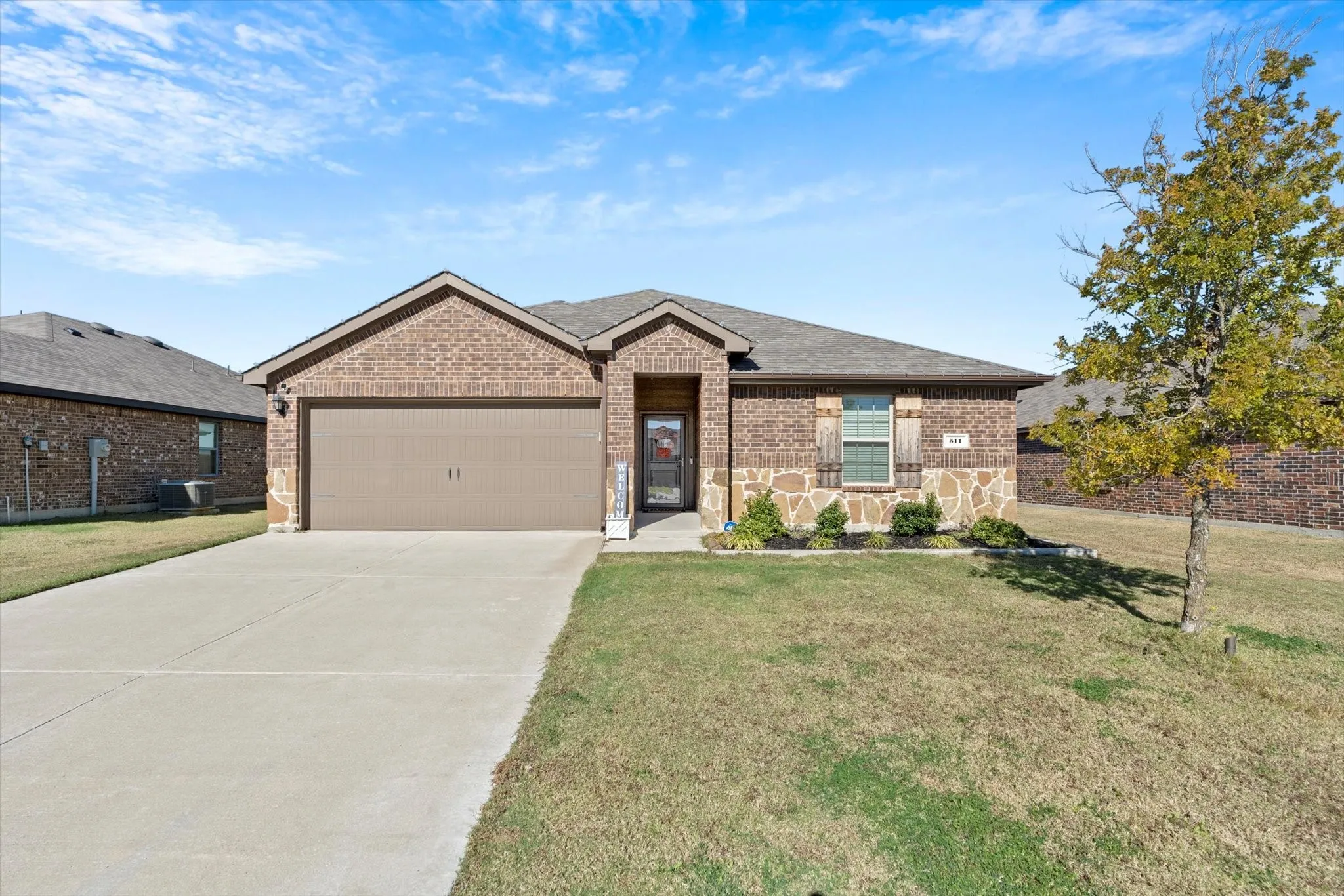 Single Family Residence For Rent in Collin County , 511 Pine Hollow Way, Josephine, Texas 75189, 3 Bedroom, 2 Bathroom, 2 Garage spaces, 1,448 Sqft, built in 2020, mls#21388844, Real Estate Agent in Josephine, Homes For Rent in Collin county, Homes For Rent in Josephine, Realtor in Josephine Texas, Real Estate Brokerage Independent Realty Texas, Luminita Cordes Realtor