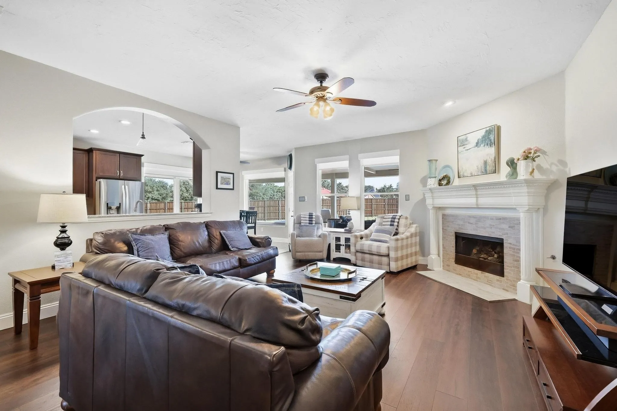 Single Family Residence For Sale in Collin County , 10498 Balsam Court, Frisco, Texas 75033, 4 Bedroom, 3 Bathroom, 3 Garage spaces, 3,071 Sqft, built in 2000, mls#21385647, Real Estate Agent in Frisco, Homes For Sale in Collin county, Homes For Sale in Frisco, Realtor in Frisco Texas, Real Estate Brokerage Independent Realty Texas, Luminita Cordes Realtor