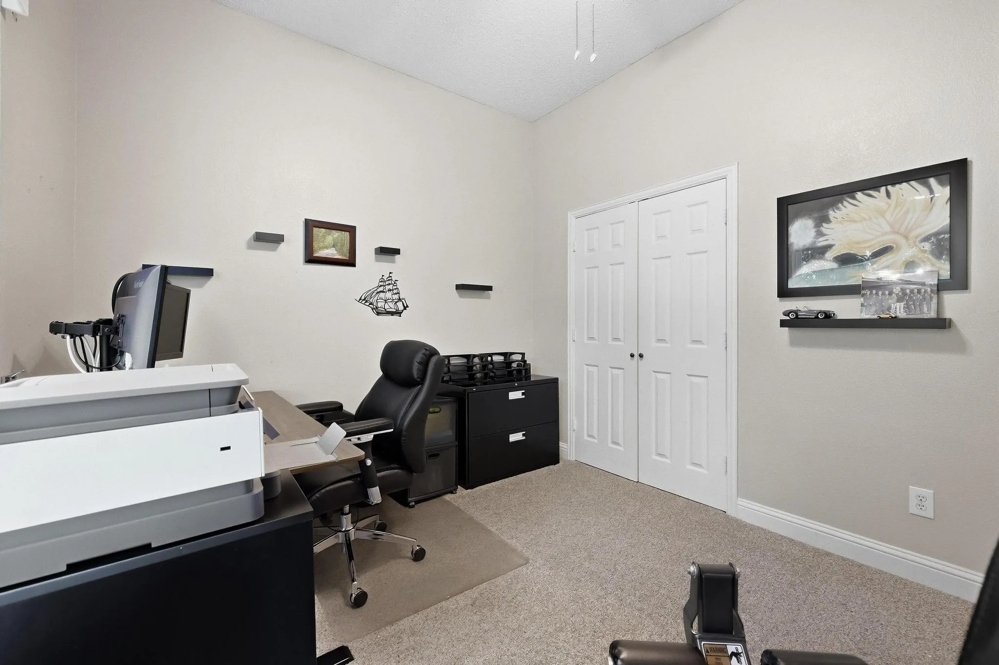 Single Family Residence For Sale in Collin County , 10498 Balsam Court, Frisco, Texas 75033, 4 Bedroom, 3 Bathroom, 3 Garage spaces, 3,071 Sqft, built in 2000, mls#21385647, Real Estate Agent in Frisco, Homes For Sale in Collin county, Homes For Sale in Frisco, Realtor in Frisco Texas, Real Estate Brokerage Independent Realty Texas, Luminita Cordes Realtor