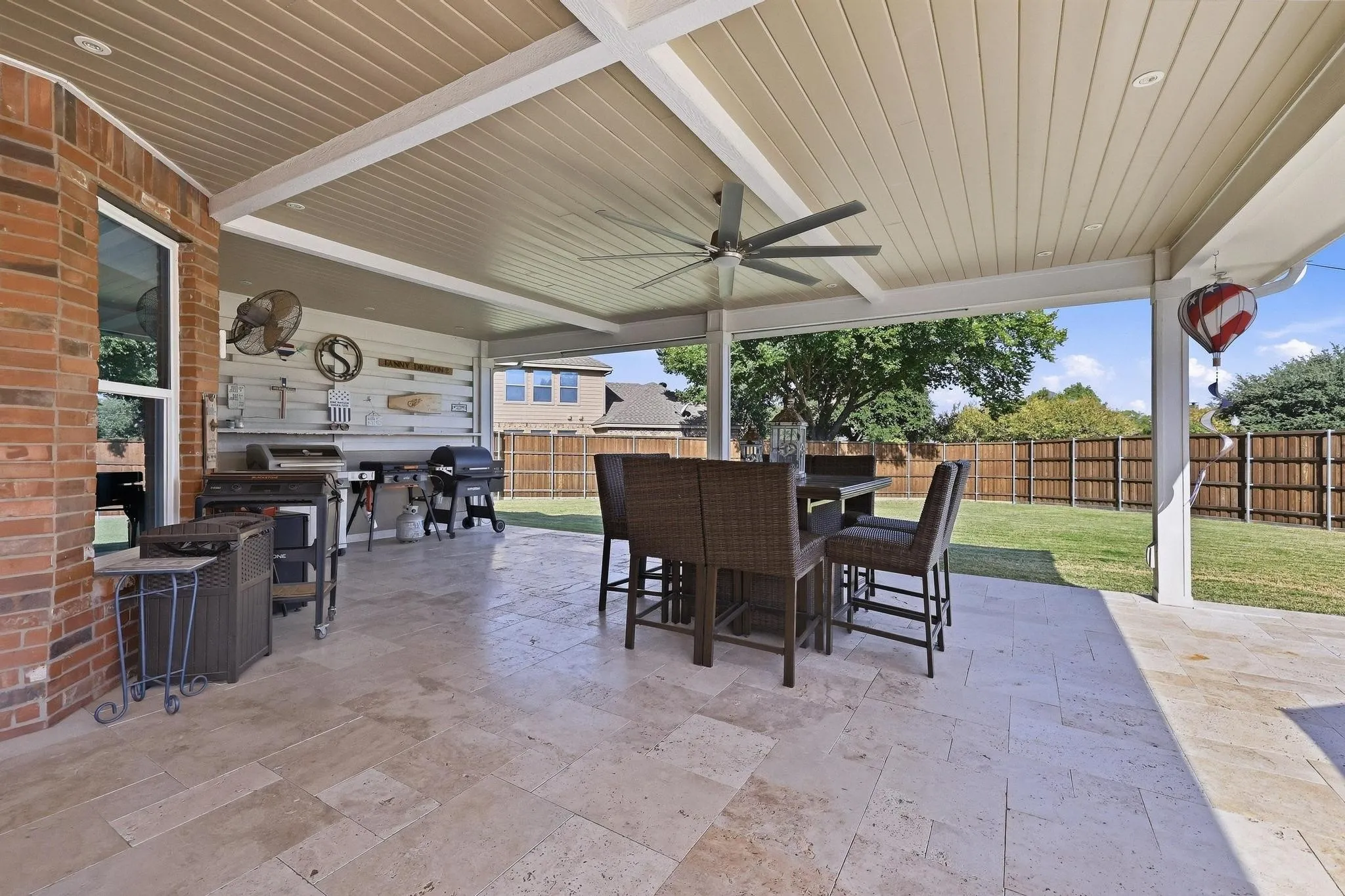 Single Family Residence For Sale in Collin County , 10498 Balsam Court, Frisco, Texas 75033, 4 Bedroom, 3 Bathroom, 3 Garage spaces, 3,071 Sqft, built in 2000, mls#21385647, Real Estate Agent in Frisco, Homes For Sale in Collin county, Homes For Sale in Frisco, Realtor in Frisco Texas, Real Estate Brokerage Independent Realty Texas, Luminita Cordes Realtor